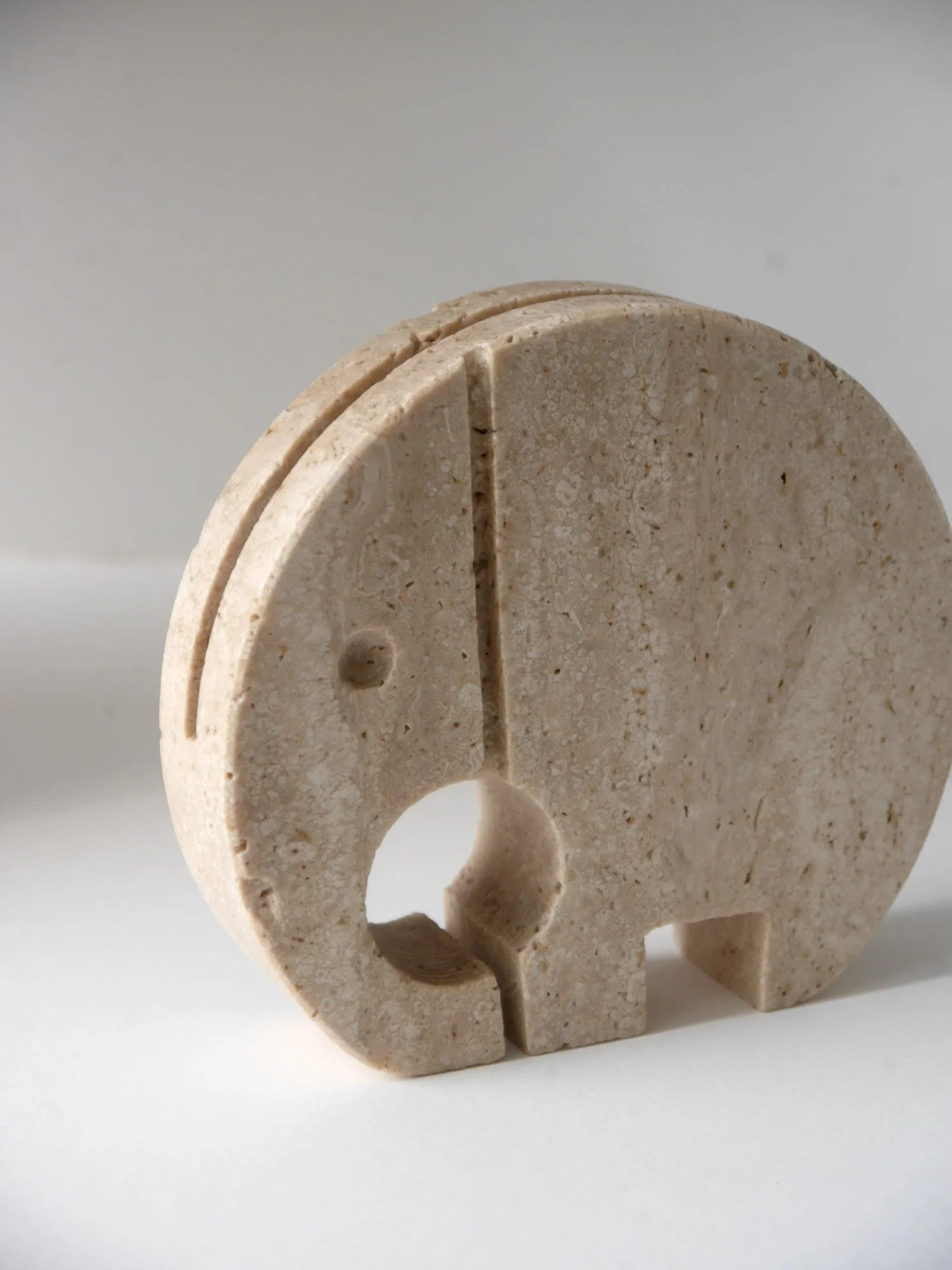 Fratelli Mannelli travertine elephant