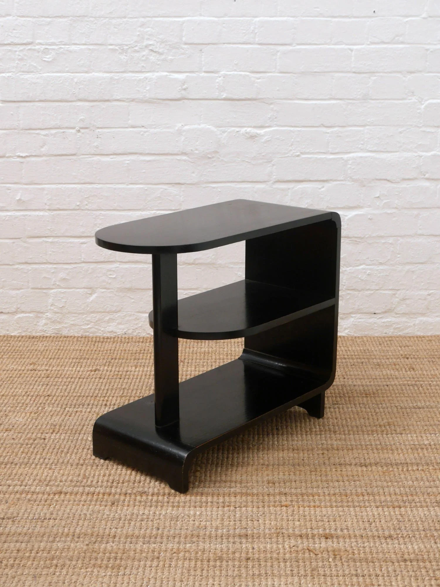 Apu 604 table by Maija Heikinheimo