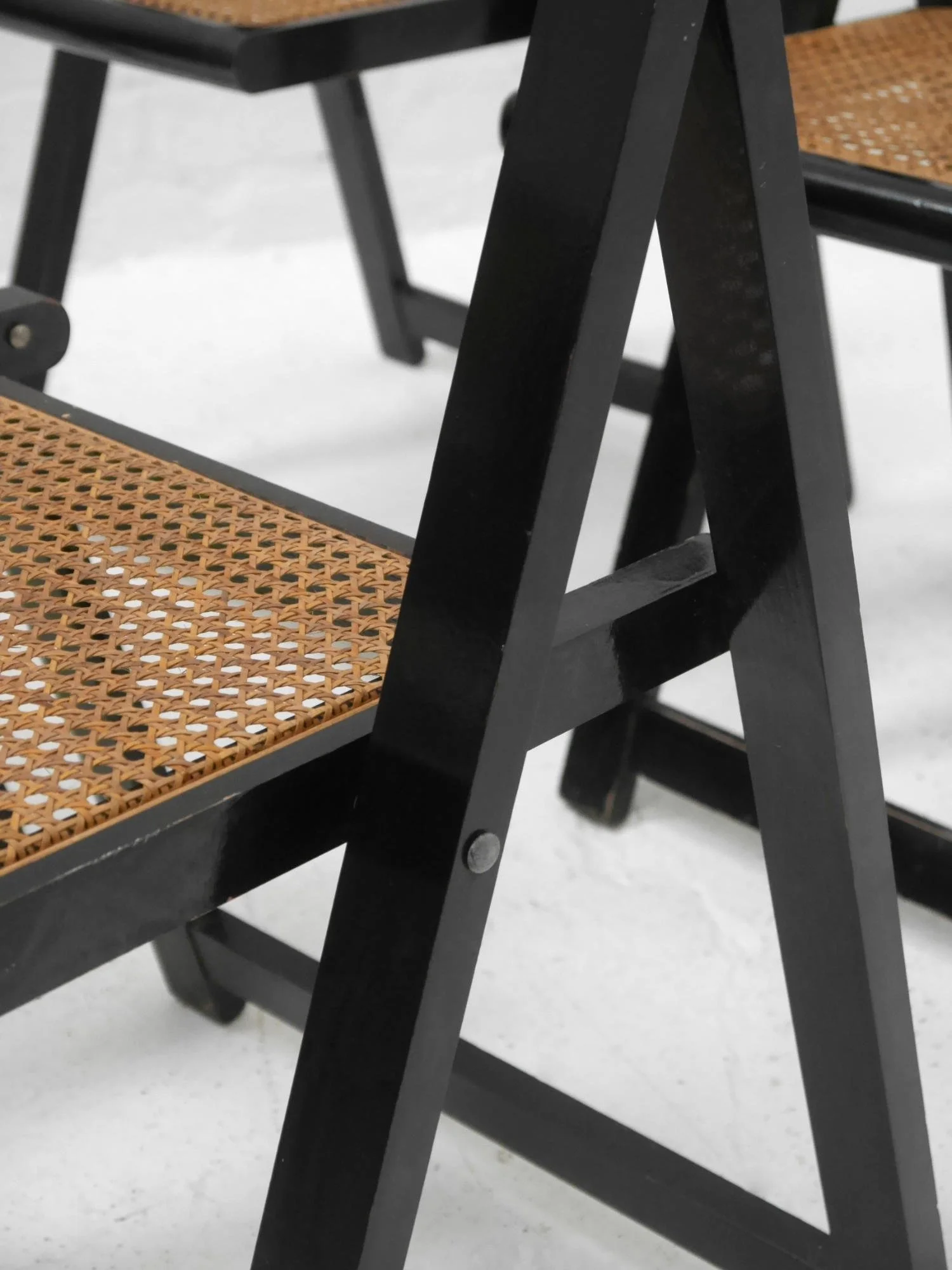 1960s-folding-chairs-jacober-06.jpg