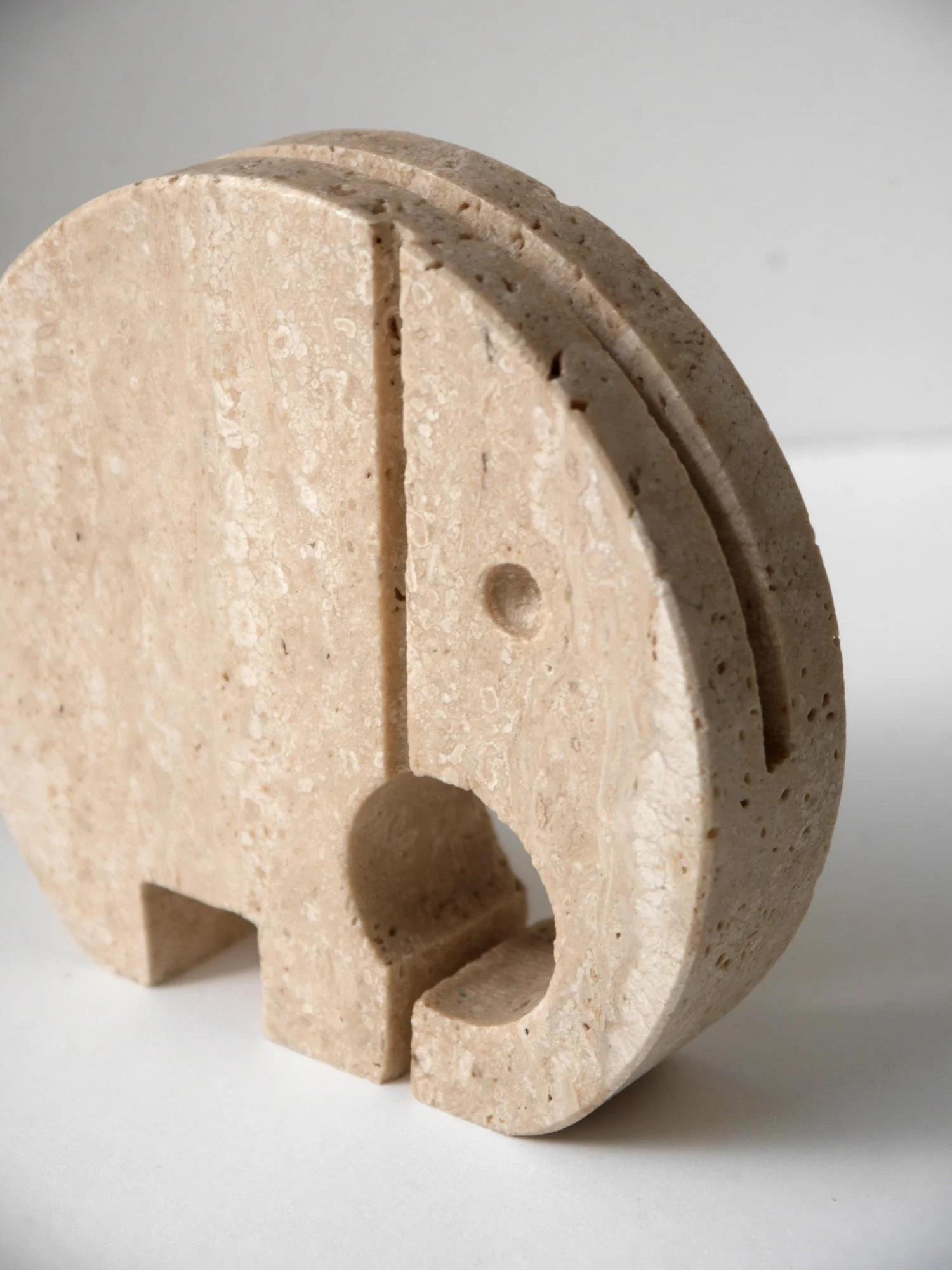 Fratelli Mannelli travertine elephant