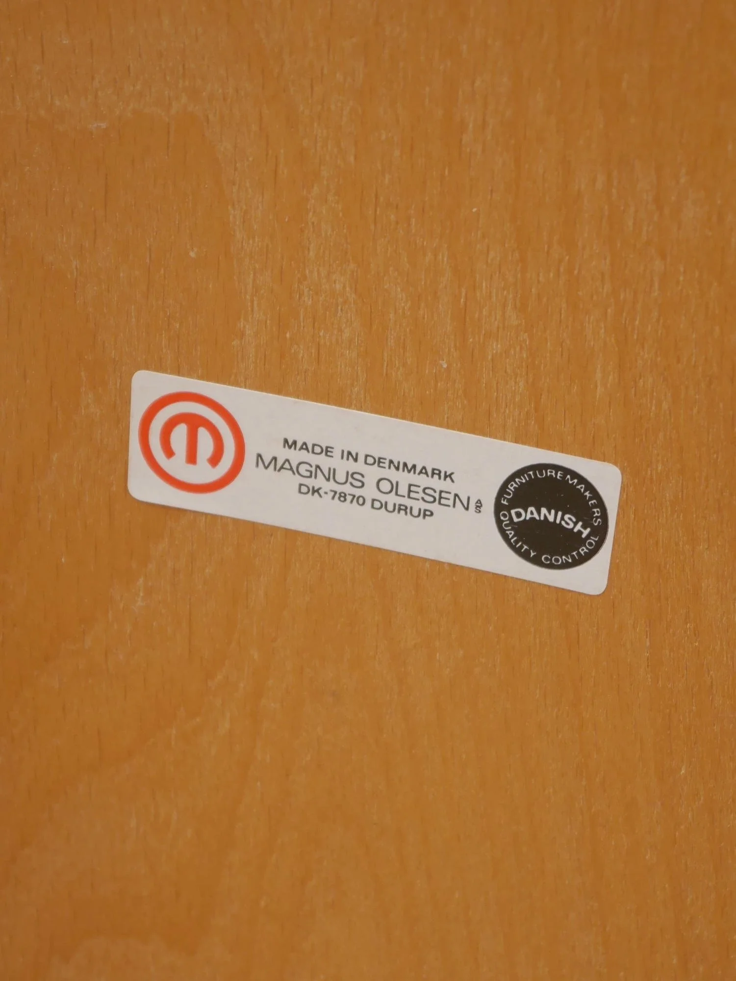 Magnus Olesen 8000 chairs