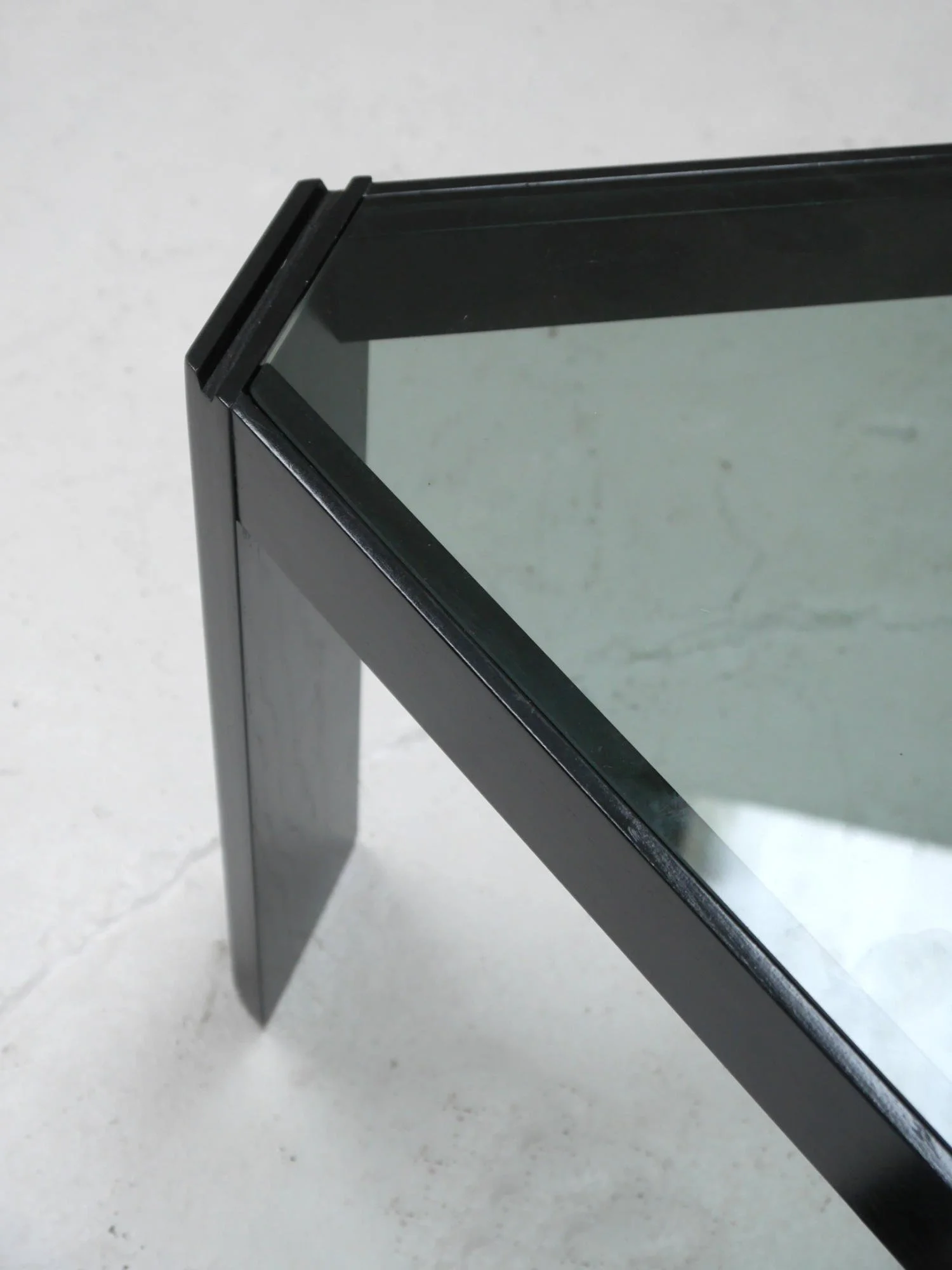 Porada Arredi 1970s Tony table