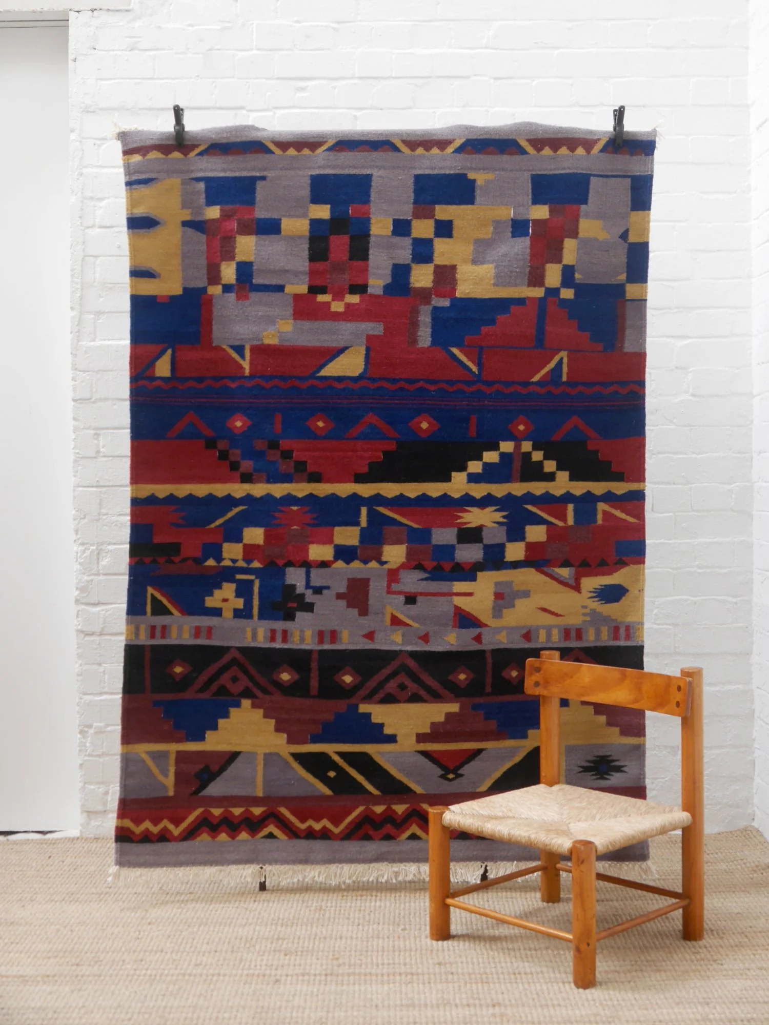 Vintage kilim rug