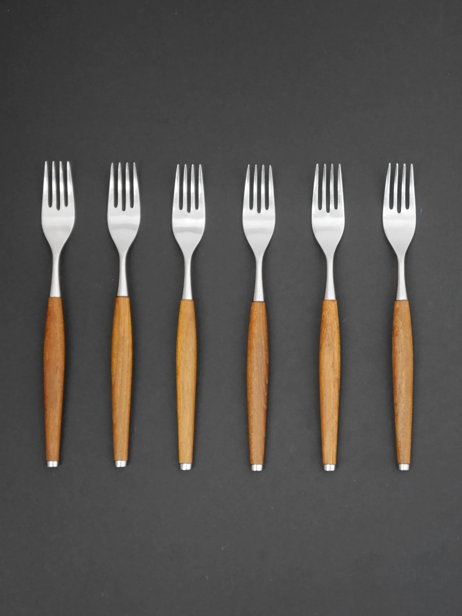 45 piece set of Swedish Safir cutlery