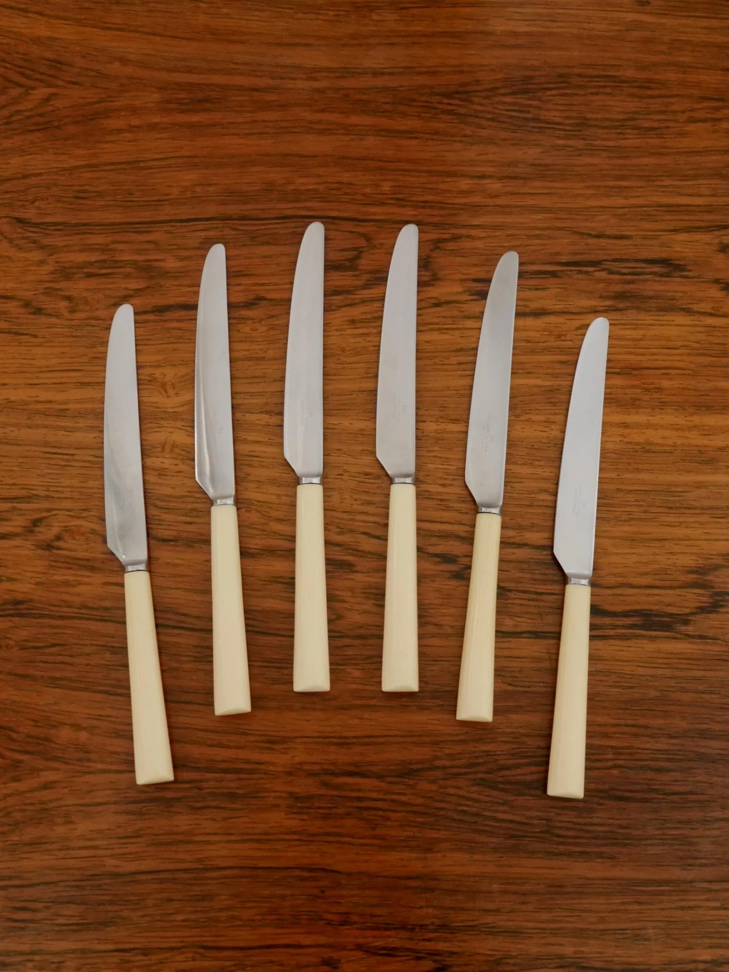 56-piece-set-pride-cutlery-david-mellor-05.jpg