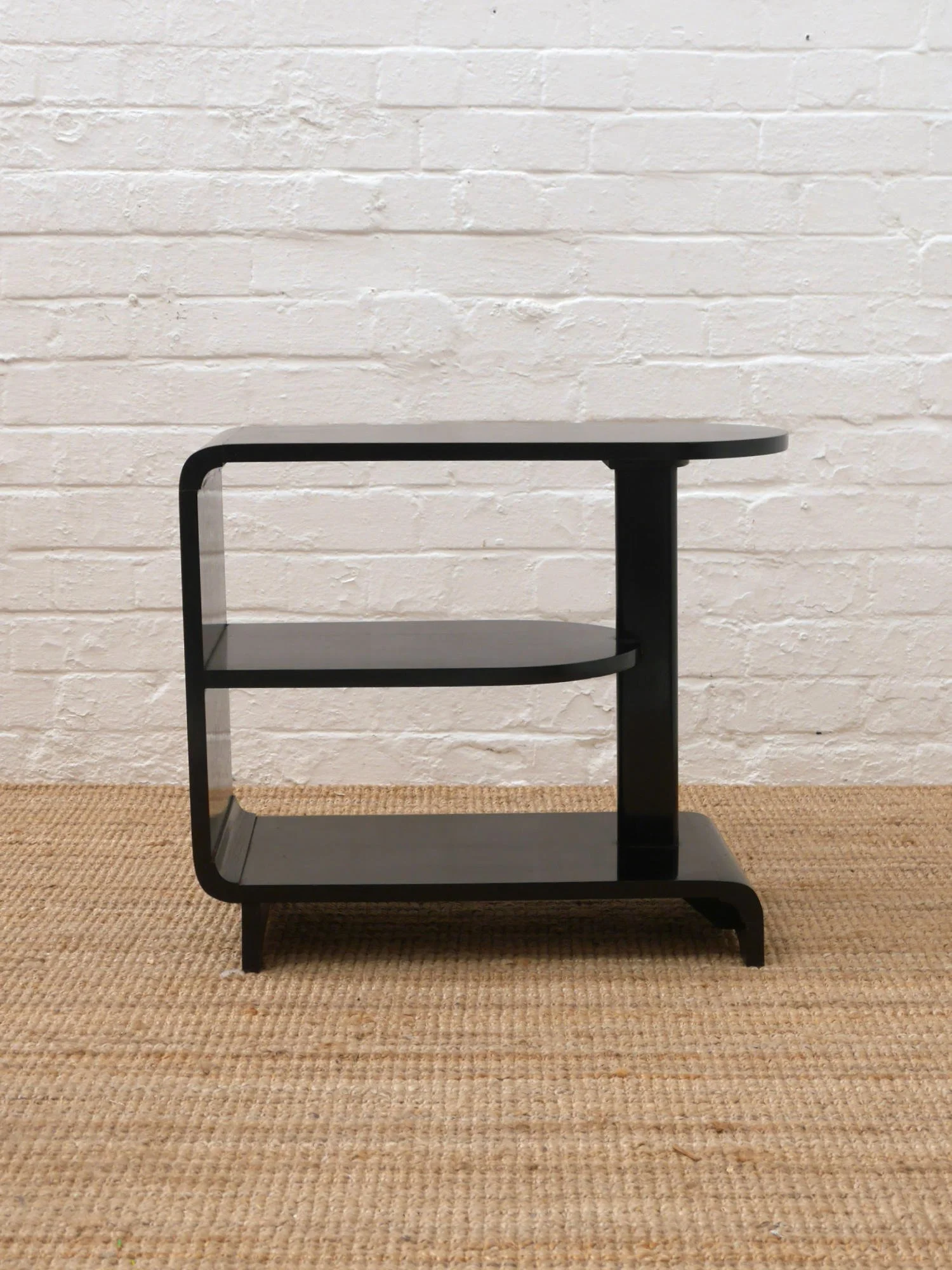 Apu 604 table by Maija Heikinheimo