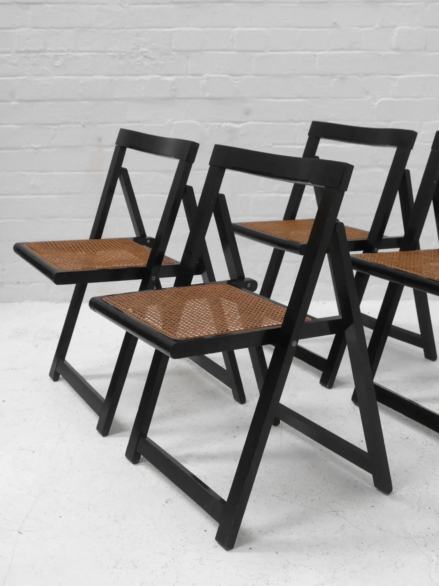 1960s-folding-chairs-jacober-04.jpg