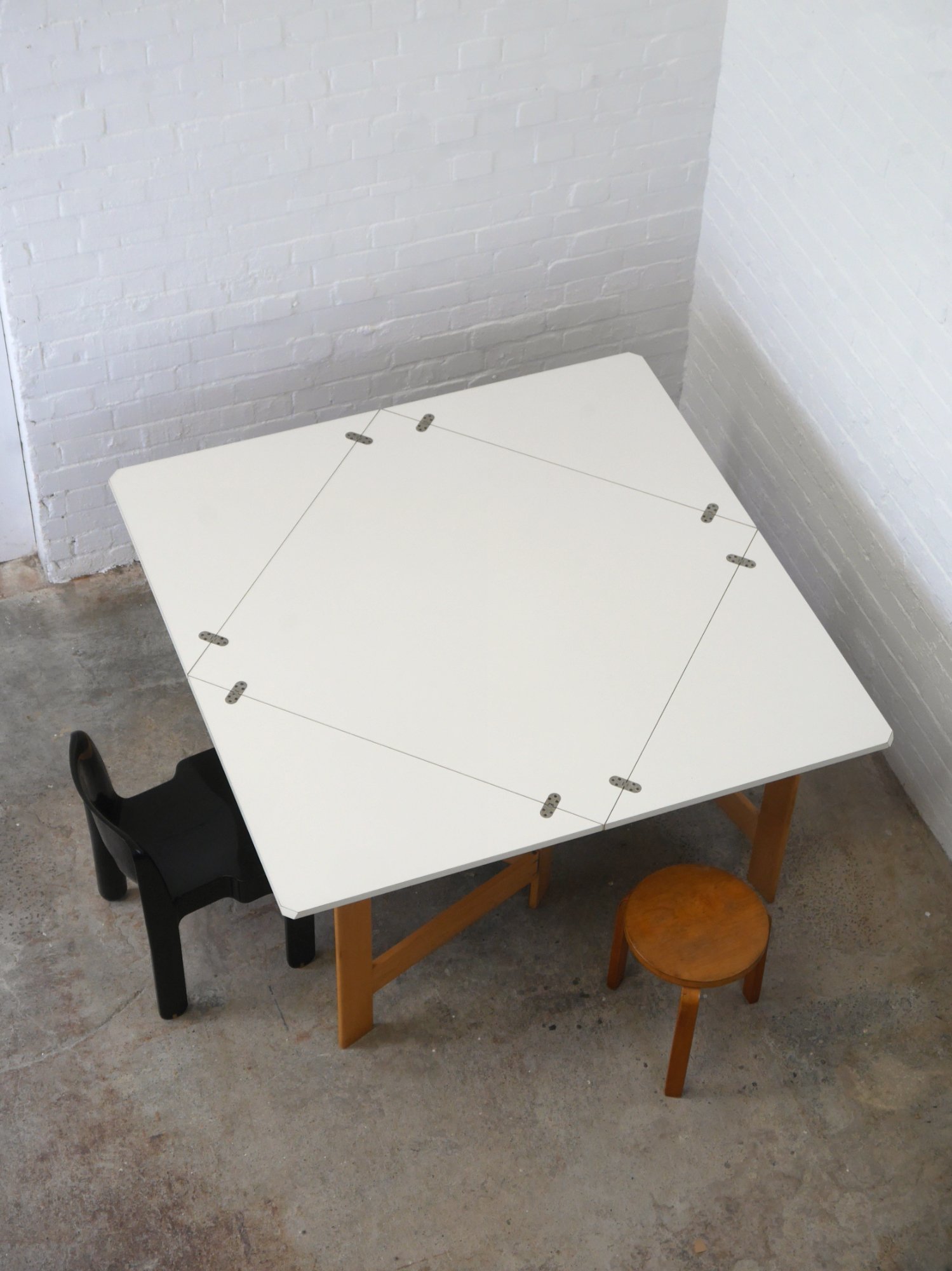1980s Conran extending envelope table