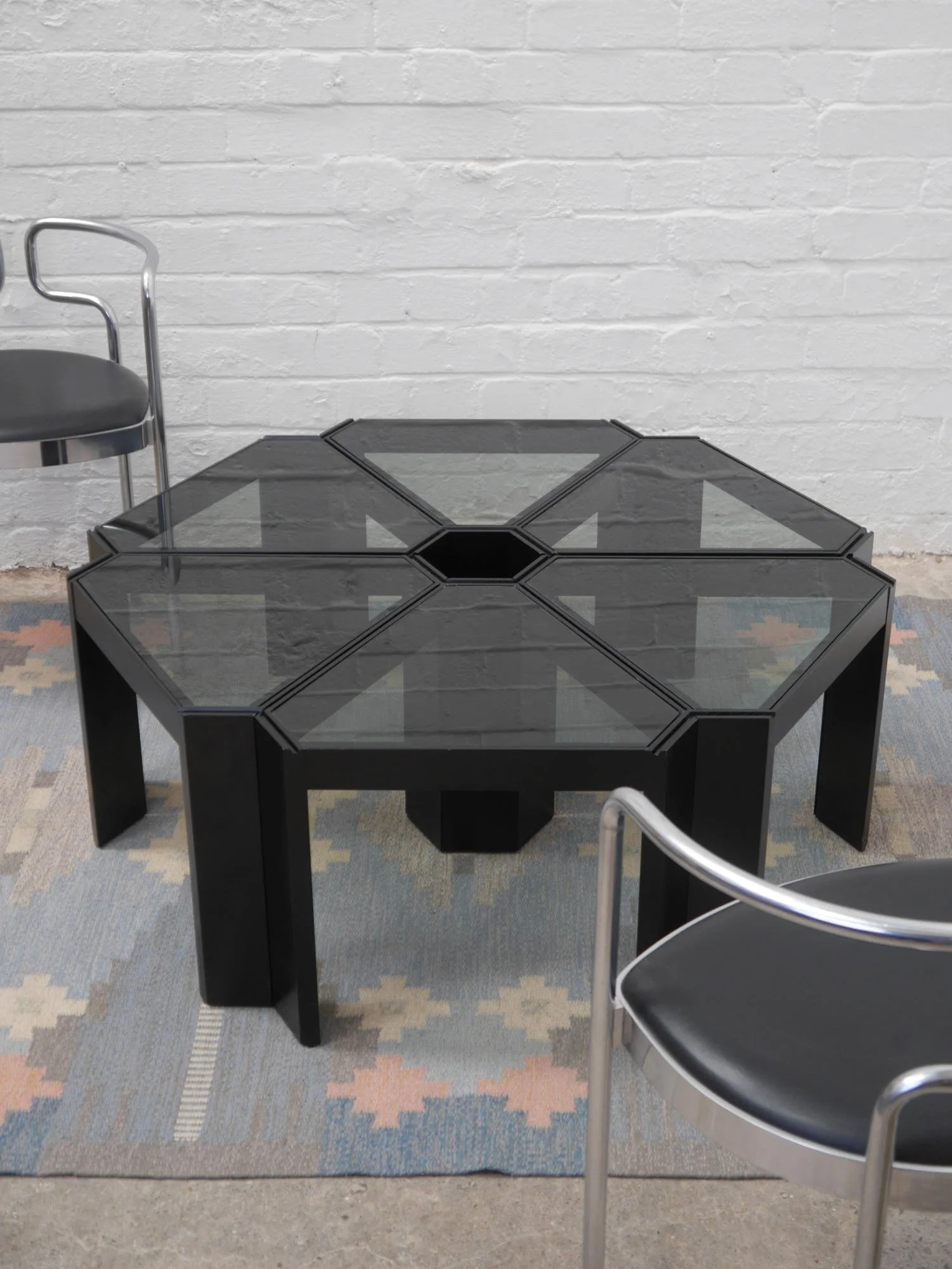 Porada Arredi 1970s Tony tables
