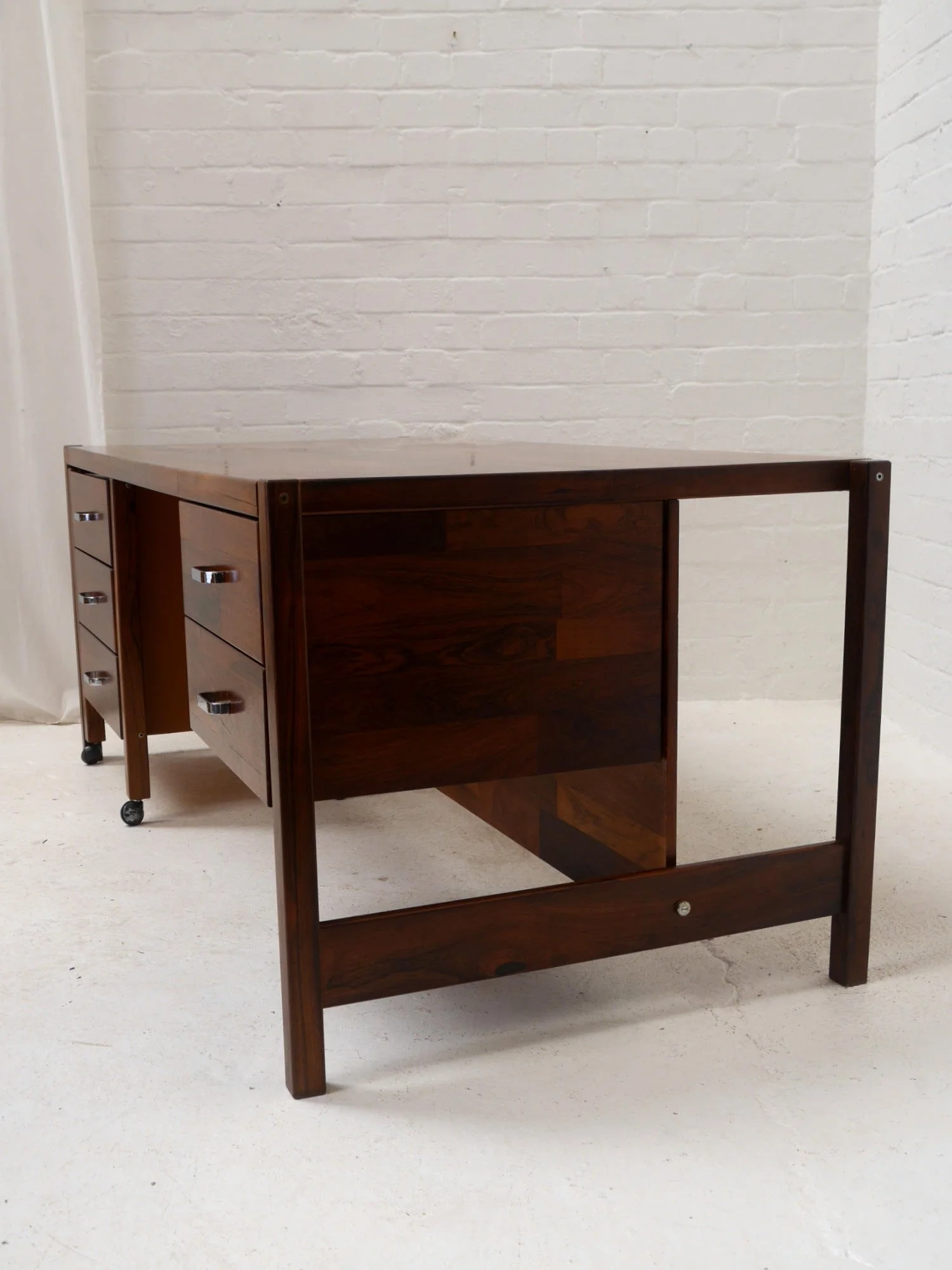 Jorge Zalszupin 1960s rosewood desk