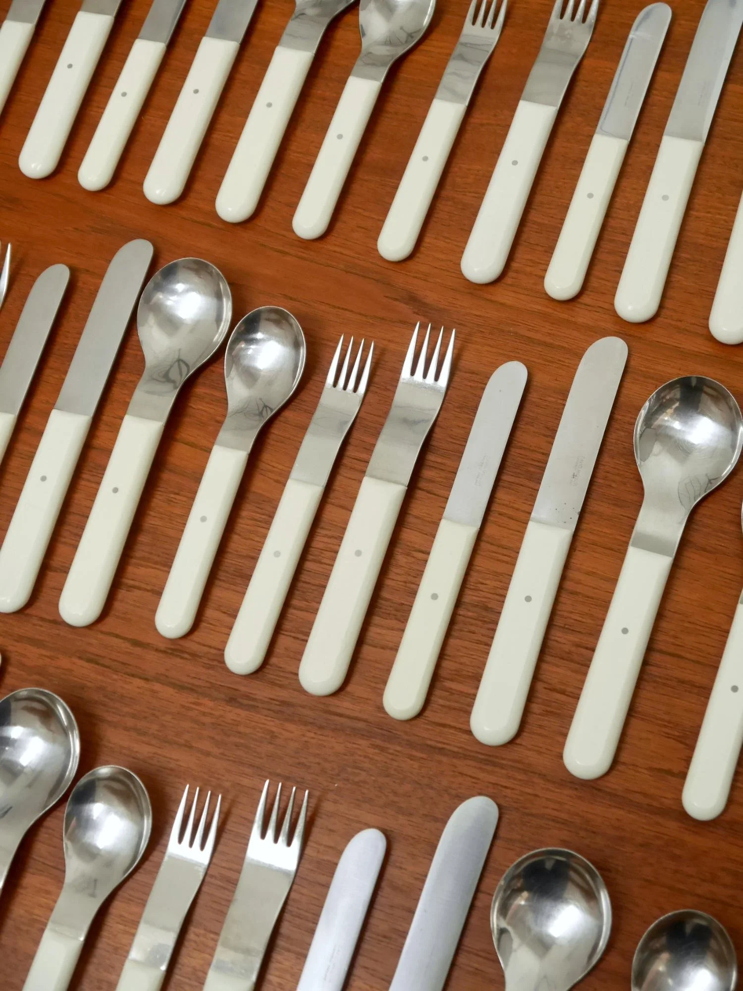 David Mellor 1970s Chinese Cutlery Modern Room
