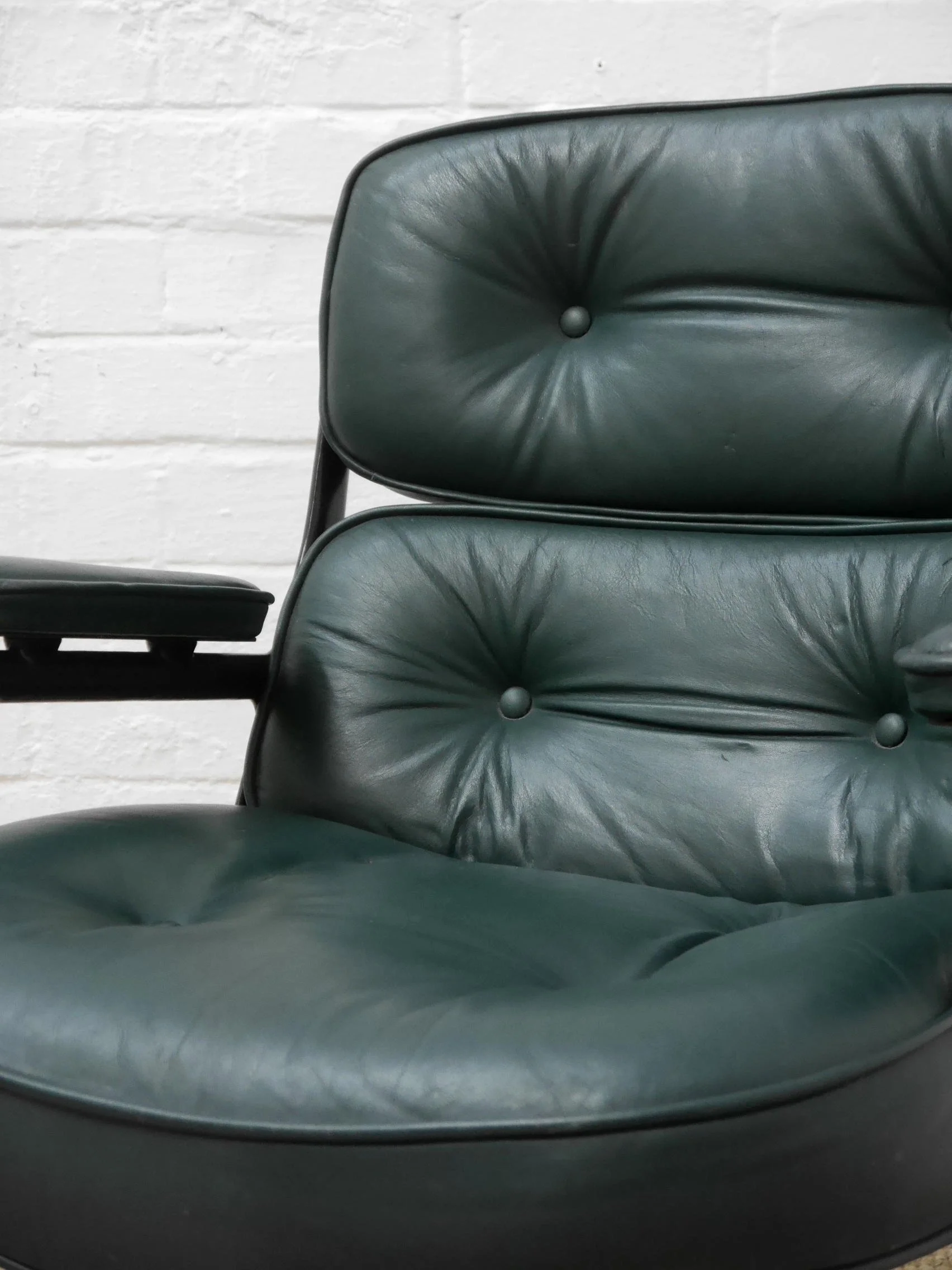 Eames Time Life chair