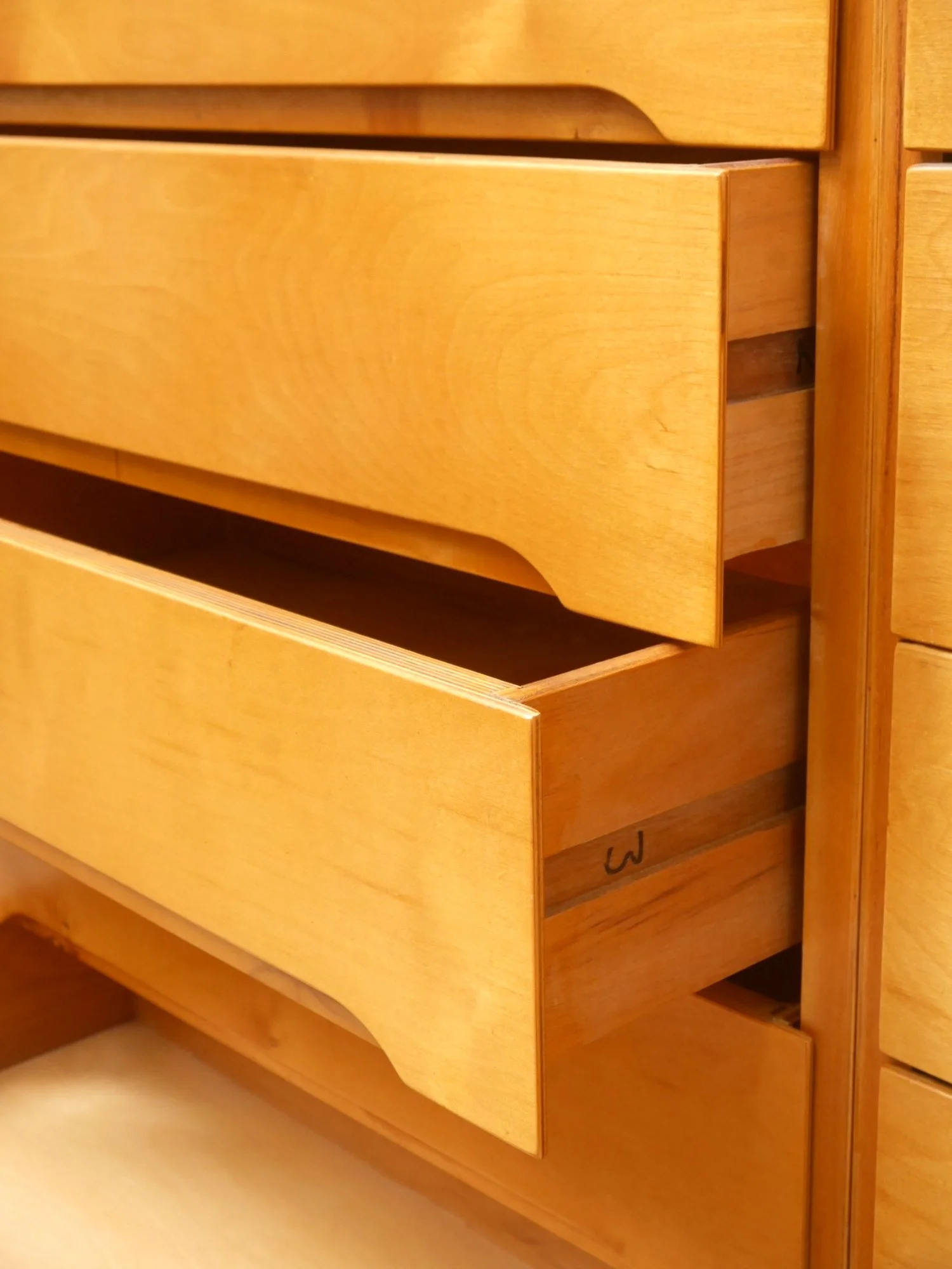 Liden plywood chest of drawers