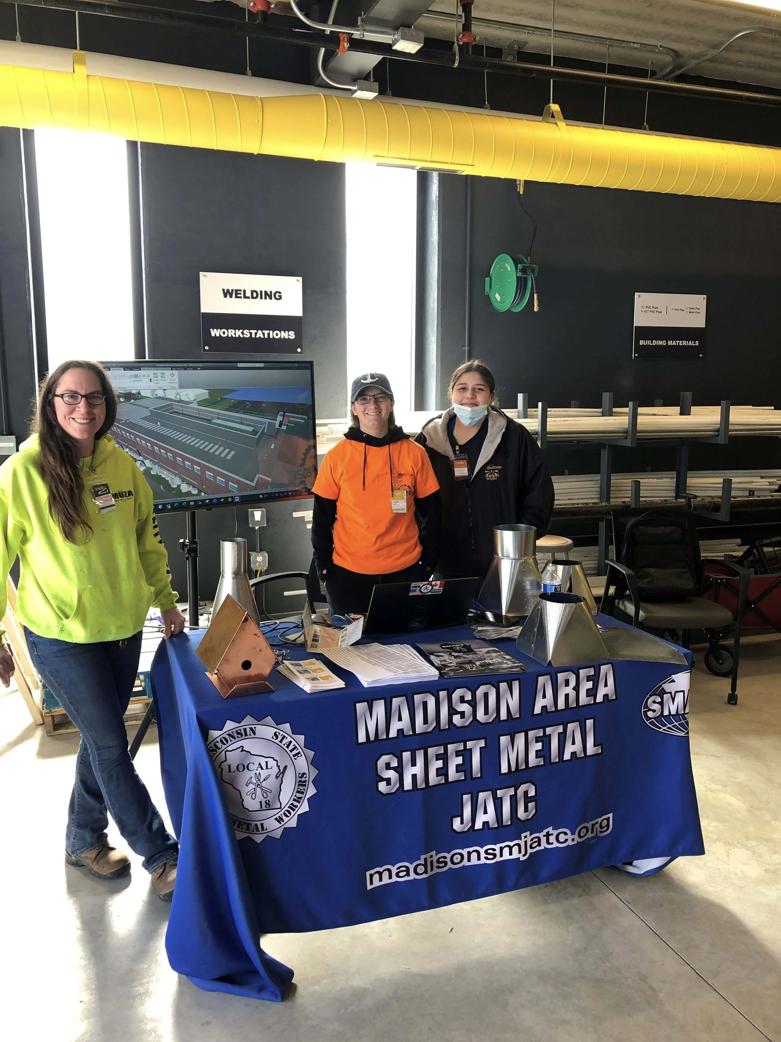 women-in-trades-building-trades-council-of-southern-wisconsin-left-to-right-melissa -halter-evalynn-willis-jessica-lazo-figueroa-recruiting.jpg