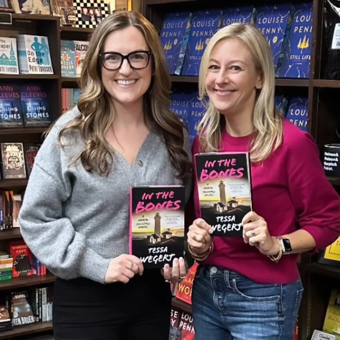Scenes from last night&rsquo;s pre-launch event at @murderbooks!

It was my first time visiting the store, and the staff and patrons are amazing. I had so much fun talking about phrogging, series writing, and character development with @crimebytheboo