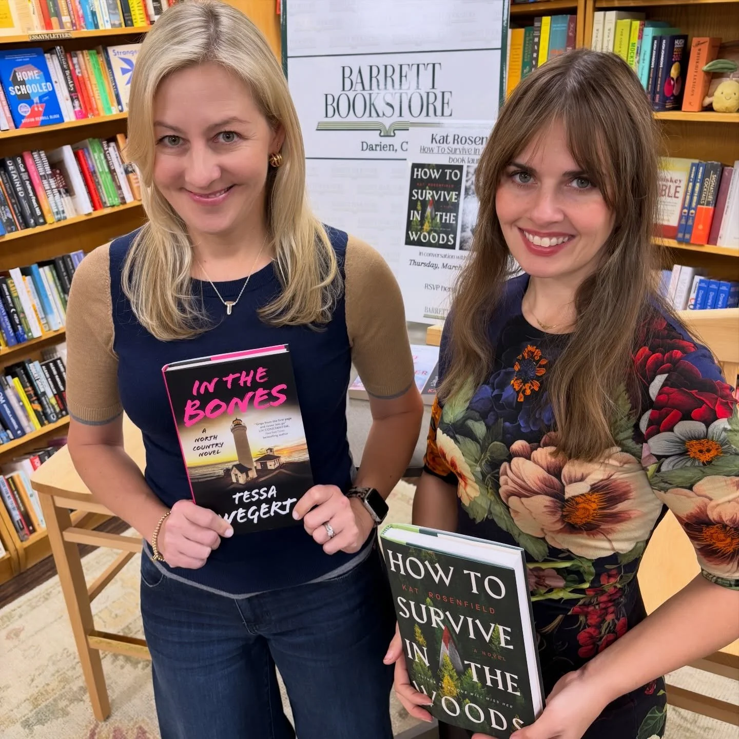 Scenes from last night&rsquo;s launch week event for @katrosenfield&rsquo;s HOW TO SURVIVE IN THE WOODS! 

🌲Obligatory author pose 
🌲Stunner of a cover 
🌲Giddy over Kat&rsquo;s book pitch: &ldquo;It&rsquo;s Basic Instinct with bears&rdquo;
🌲Twinn