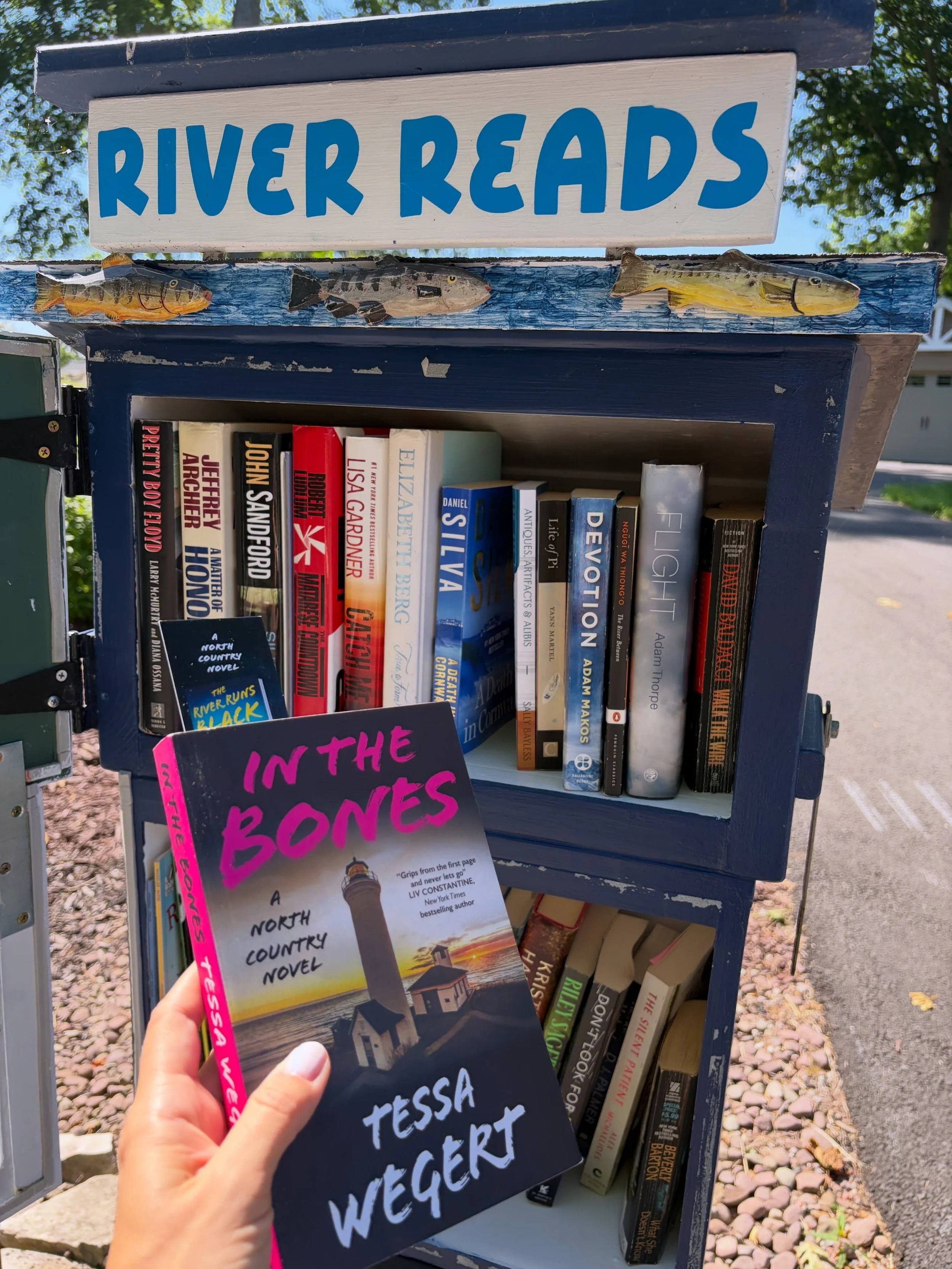 Came across this adorable little free library on my Thousand Islands tour, so naturally I left behind a signed copy of my latest. 

If you&rsquo;re near St. Lawrence Park Road in Alexandria Bay, NY, stop by for some North Country thrills!

#inthebone