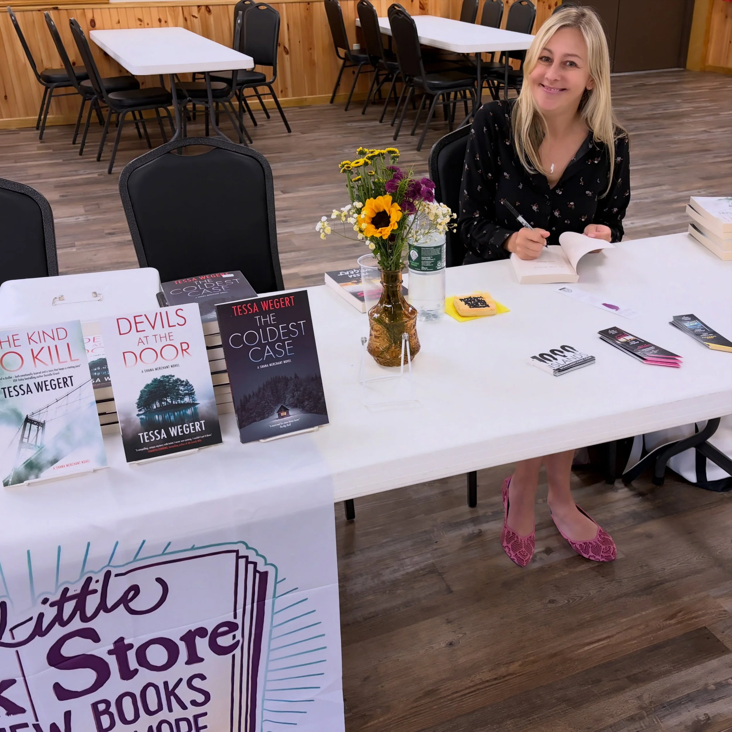 My last two paperback tour events are in the books! A big thank you to the Brantingham-Greig Reading Center and The Little Book Store for hosting me&hellip;and a special shout-out to the angel who painstakingly baked and decorated these Shana Merchan