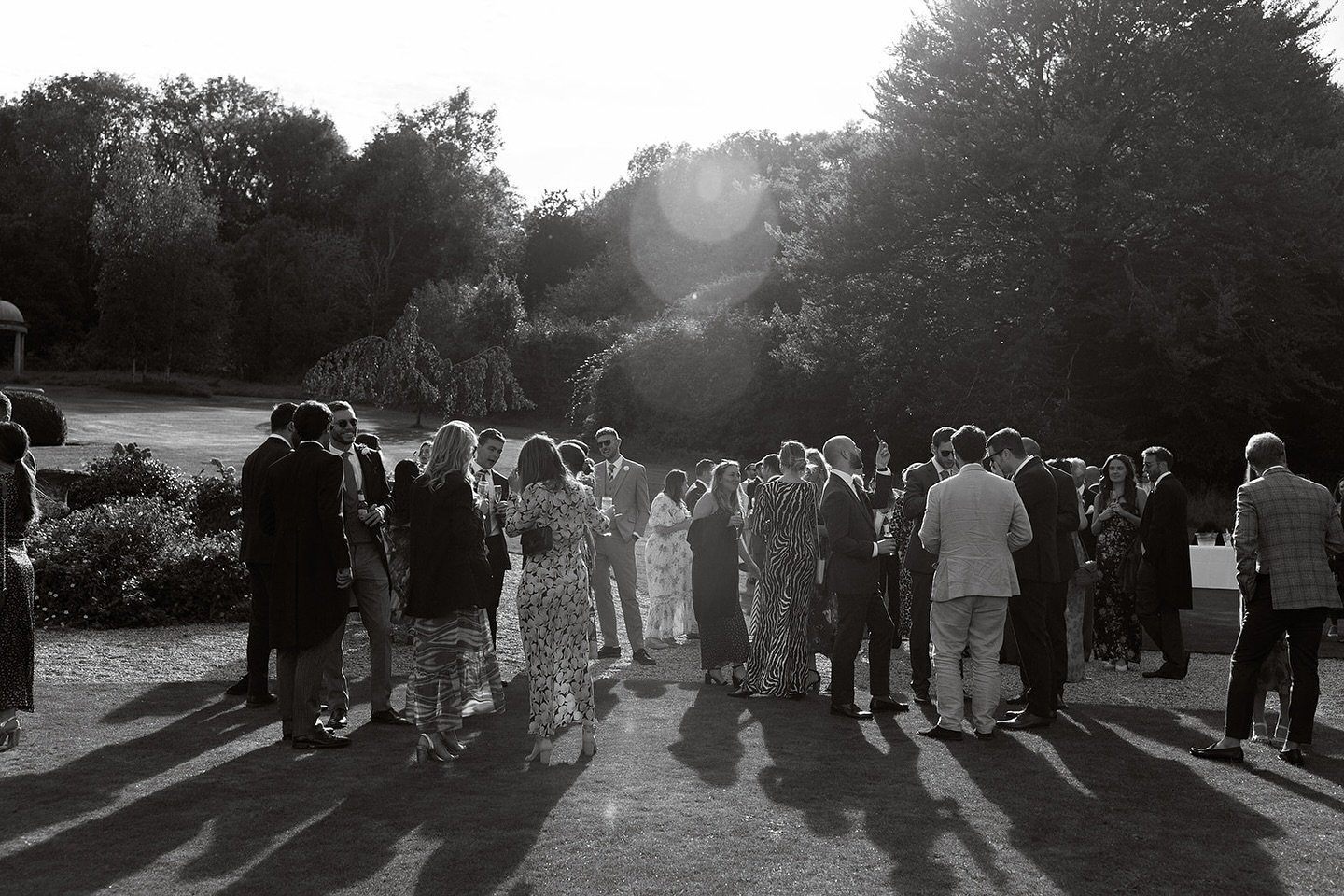 Summer gatherings at @camehousedorset 

Dorset wedding photographer | Documentary wedding photographer #summerwedding #hampshireweddingphotographer 
Came House | Wedding Supplier |