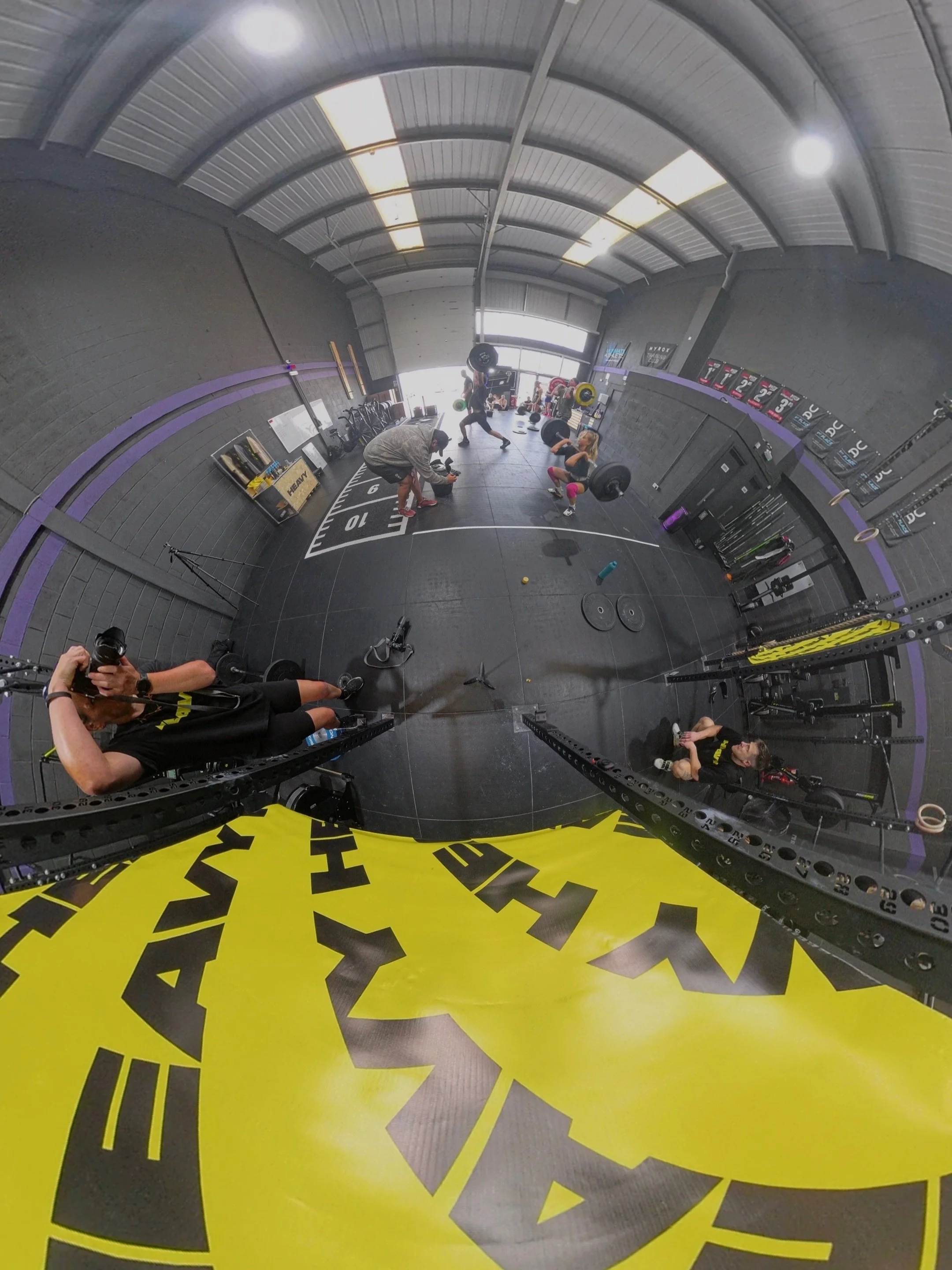 Behind the scenes at the HEAVY INVITATIONAL 001 last Saturday 💛
@heavytape @strengthandperformancefitness