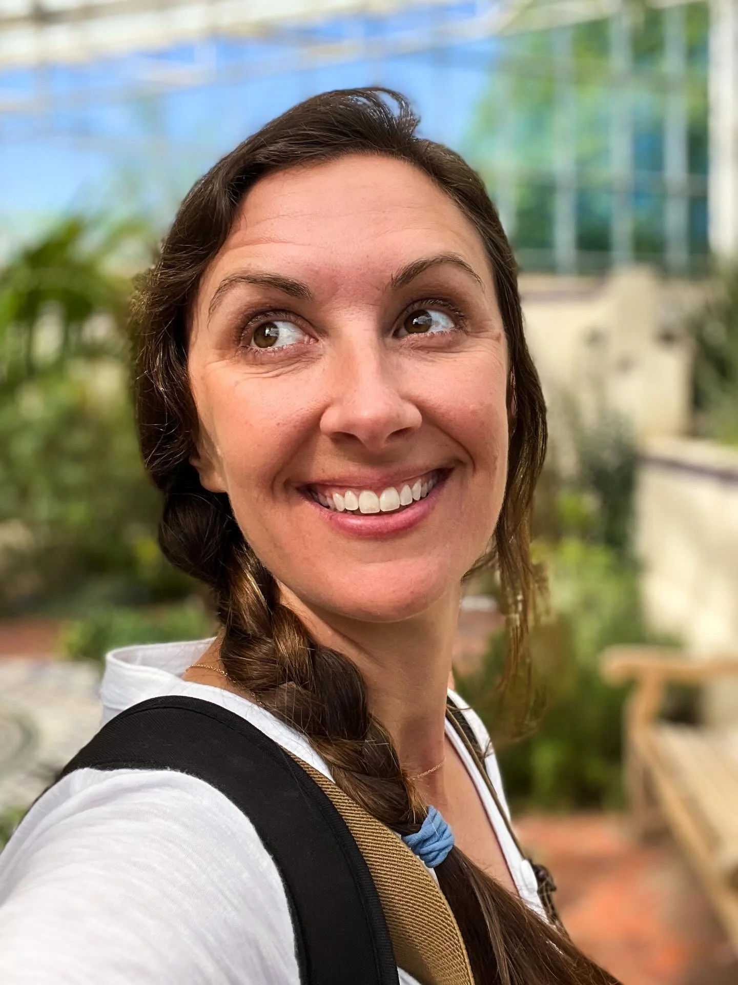 👋🏼 Hi! Just a lil #selfie I took at @mobotgarden today while on site for a session with @stlouismag&rsquo;s incredible Nurse nominees for the Excellence in Nursing Awards. I used Lightroom Mobile to edit this by selecting portrait light skin 01, ad