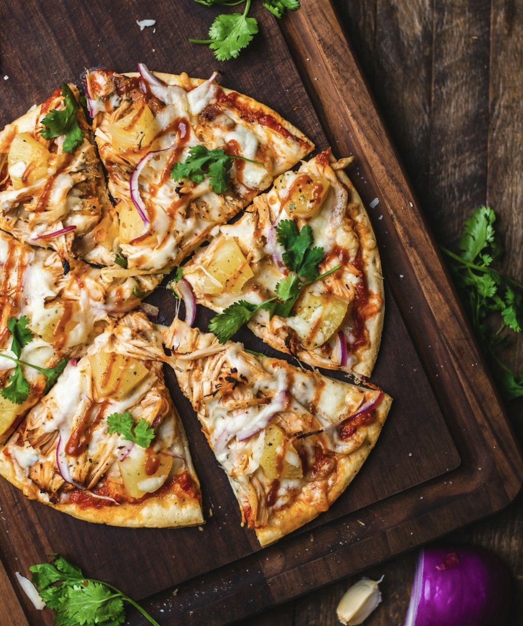 The Truth About Pineapple on Pizza — and Other Hawaii Food Myths Busted 🍍