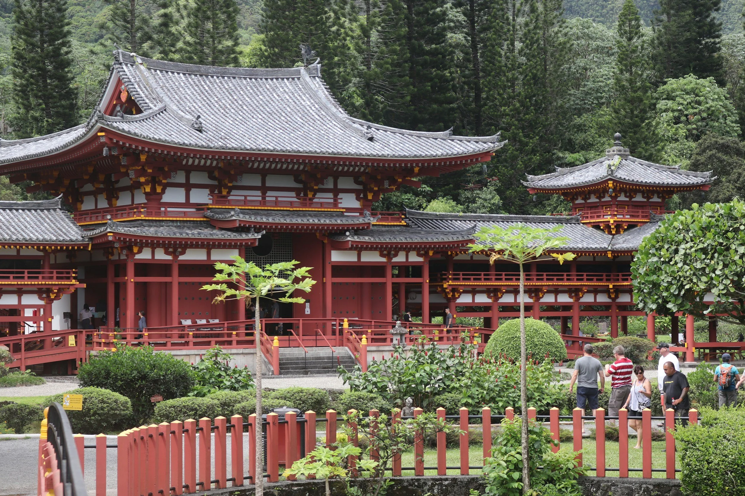 Byodo -In Temple | Oahu Best Tours