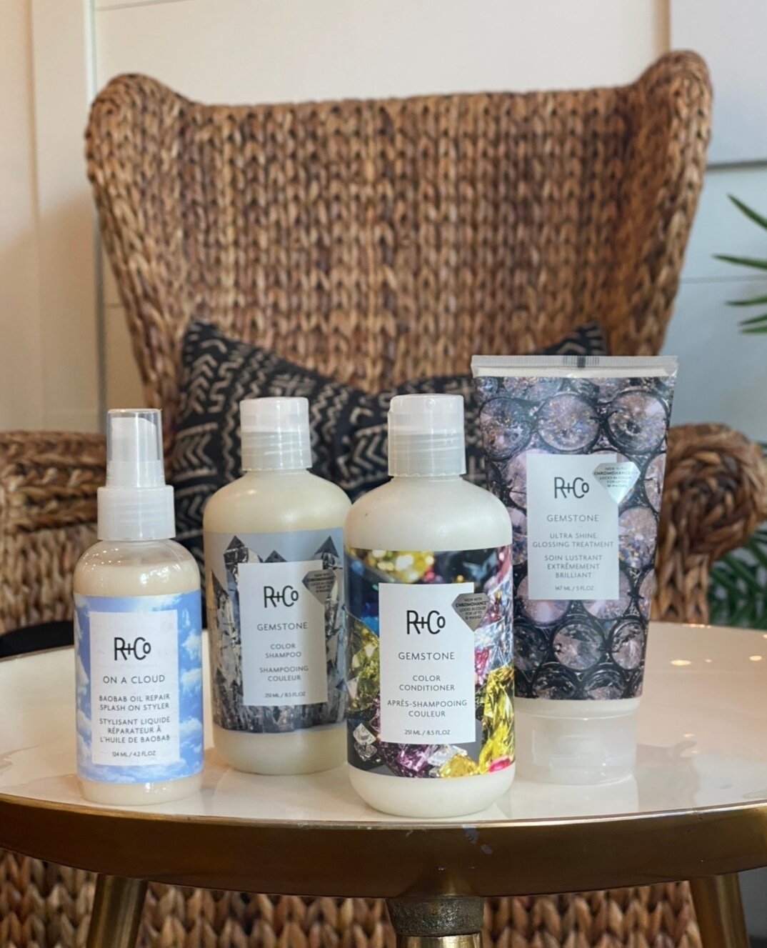 Check out our product story highlight for a closer look at our favorite @randco hair products 💚 Don't forget to ask your Vamp stylist for a personalized recommendation during your next visit! ⁠
⁠
For appointments: 📞 (407)422-8821⁠
.⁠
.⁠
.⁠
#randco 