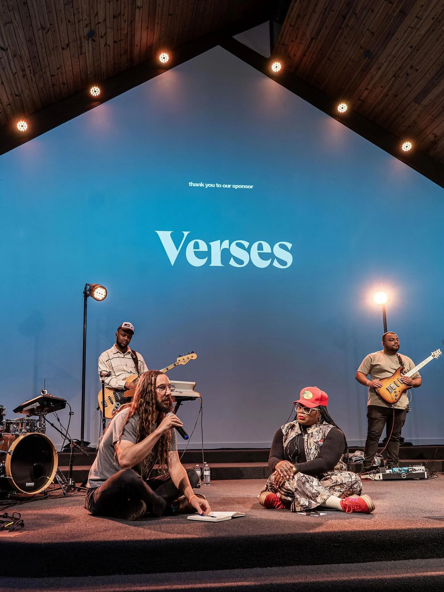 One of the sweetest memories from The Guild happened when @amy_lp and @zachwinters_ sat down to share a holy moment and talk about our sponsor Verses. 

We believe in the beautiful and important work Verses is doing setting Scripture to music. Verses
