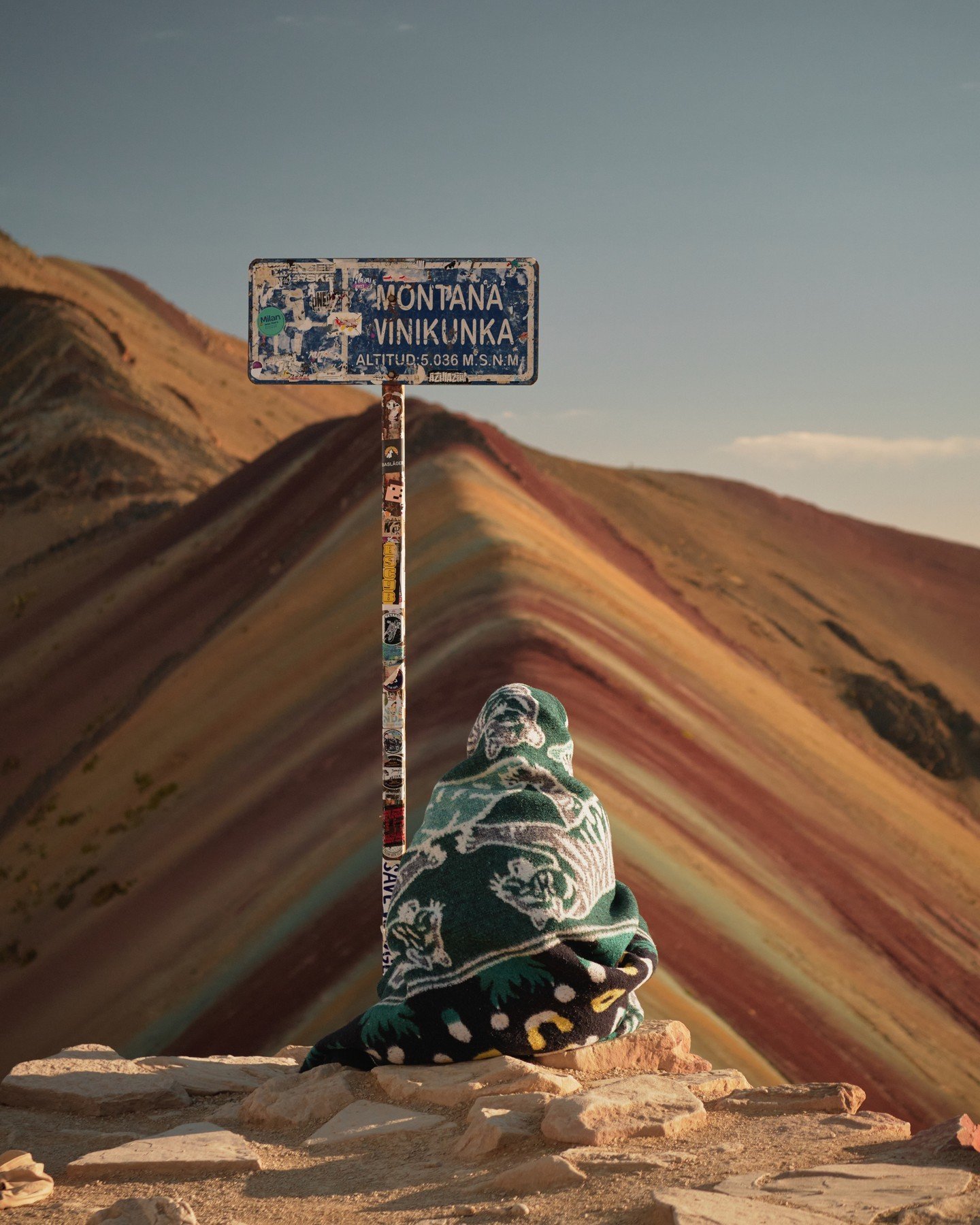 On top of the world 🏔️⁠
⁠
--⁠
⁠
A 360 degree view of pure bliss from the top of Vinicunca in Peru last week. We hiked up in the afternoon and had the entire summit to ourselves for about 4 hours (except for one unexpected furry friend ;)) as the sun