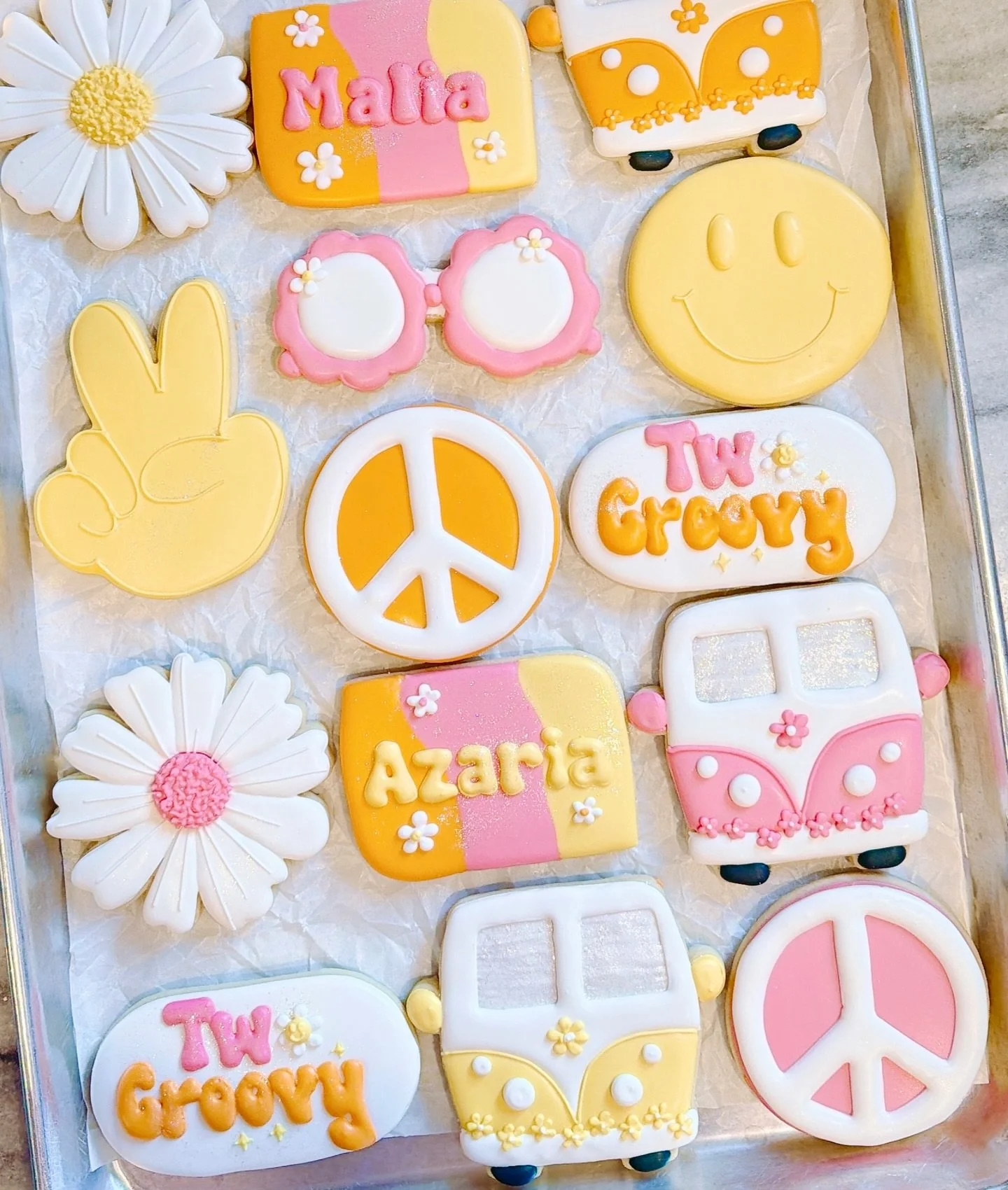 Two Groovy ✌🏼☮️🌼 

First set of the year! 😎