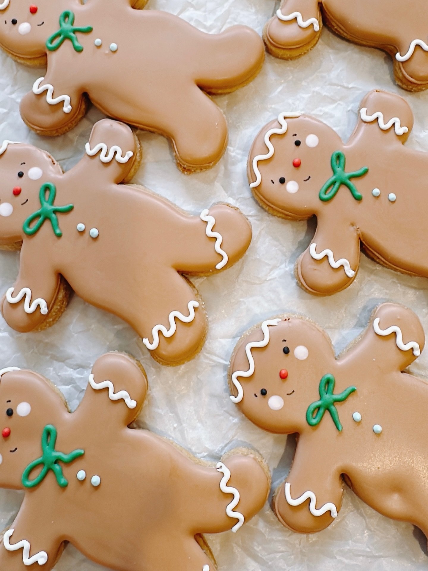 Last Call! Pre-Orders closing today! 🎄✨
I&rsquo;ve had quite a few people asking about gingerbread cookies. They are only available till the end of the day. 

CookERoyale.com  Pickups Dec 22nd 2025 1-2pm local only