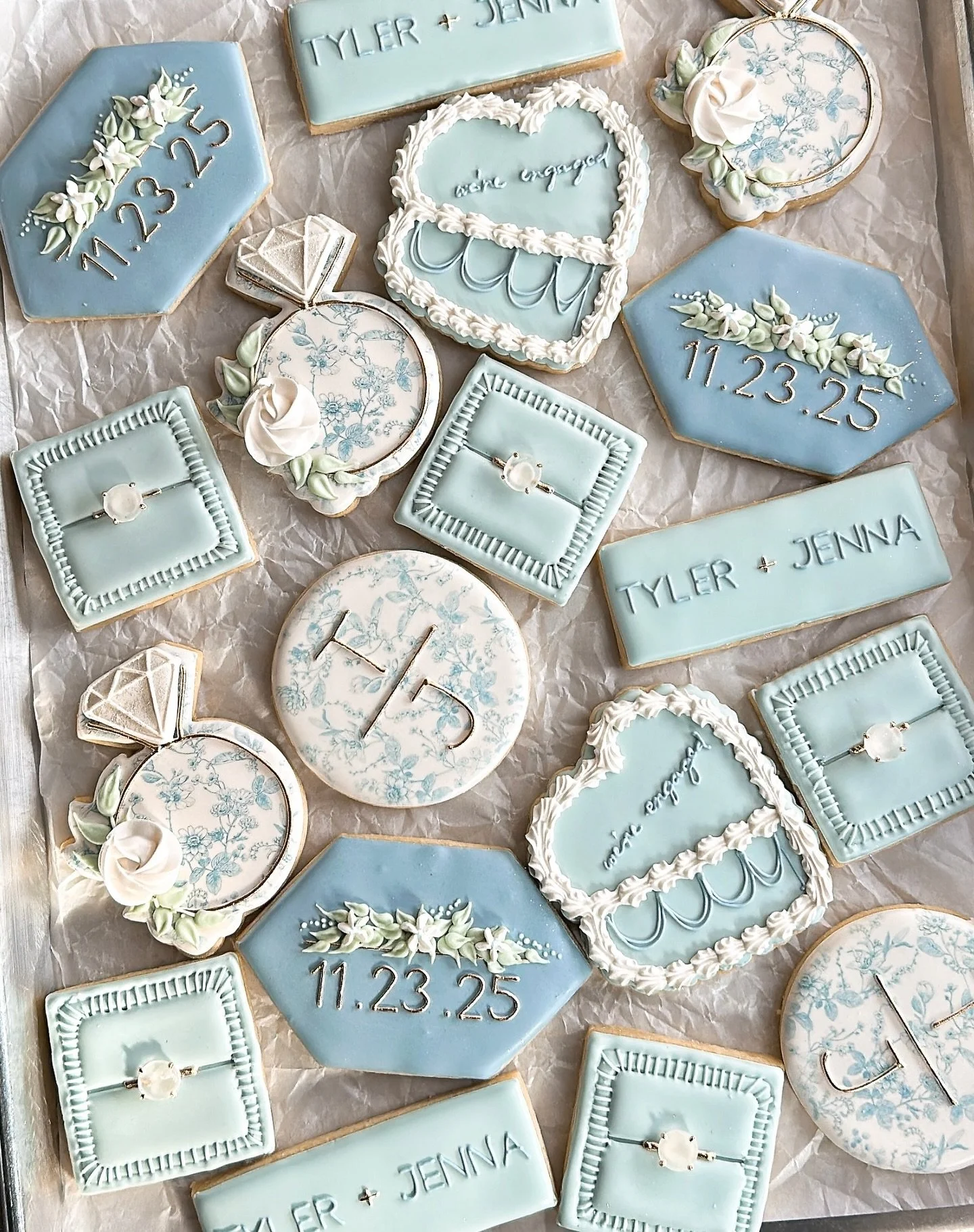 One more pic of these dreamy cookies! 🤍✨💍