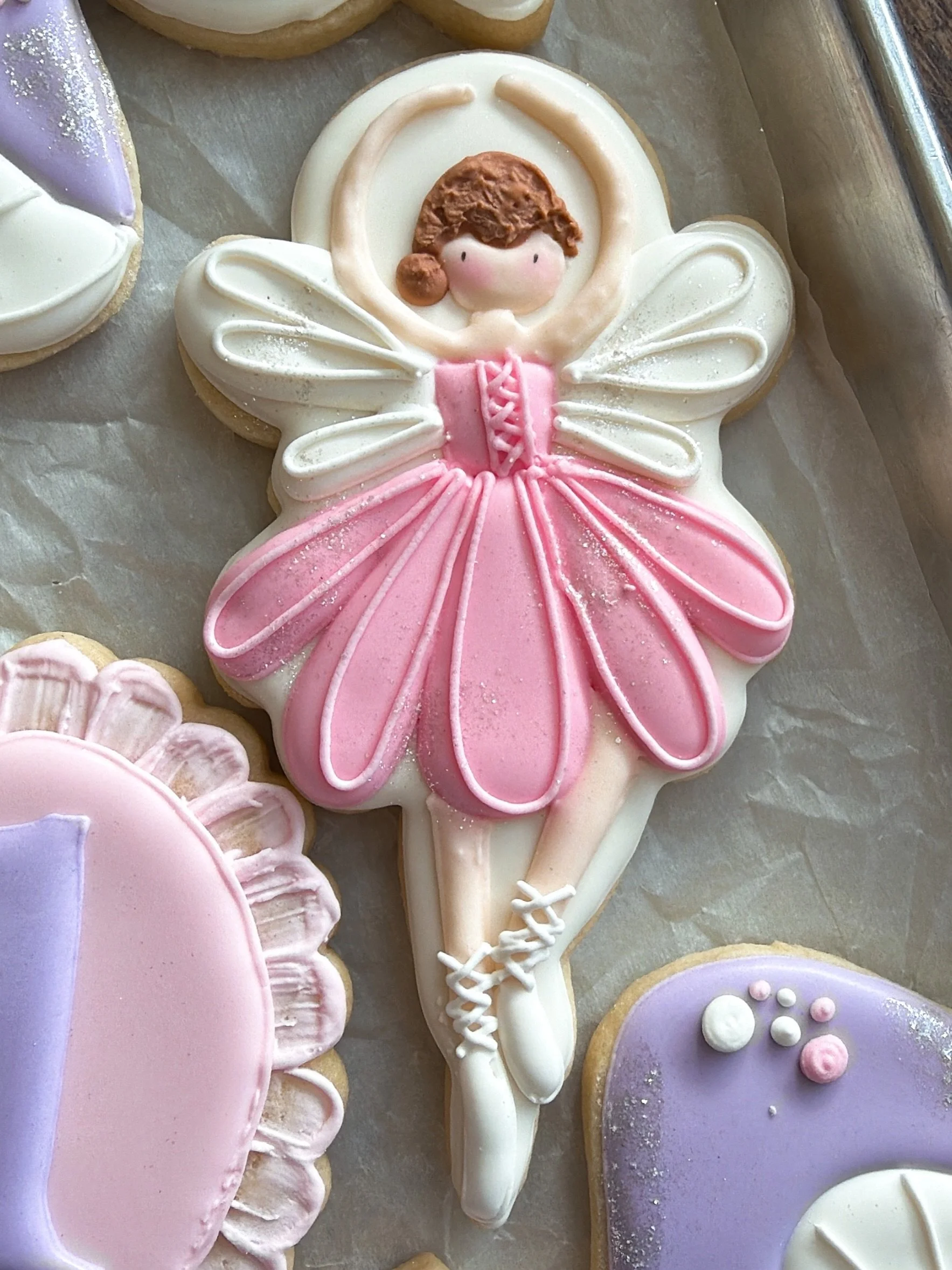 A few up closes snaps of these whimsical cookies! 🧚🩰 
The fairy ballerina is my favorite. Which is yours? 

Cutters are tagged! Thanks to having the sweetest client that trusted me with final designs!💗✨

#sugarcookies #floralcookies #fairycookies 