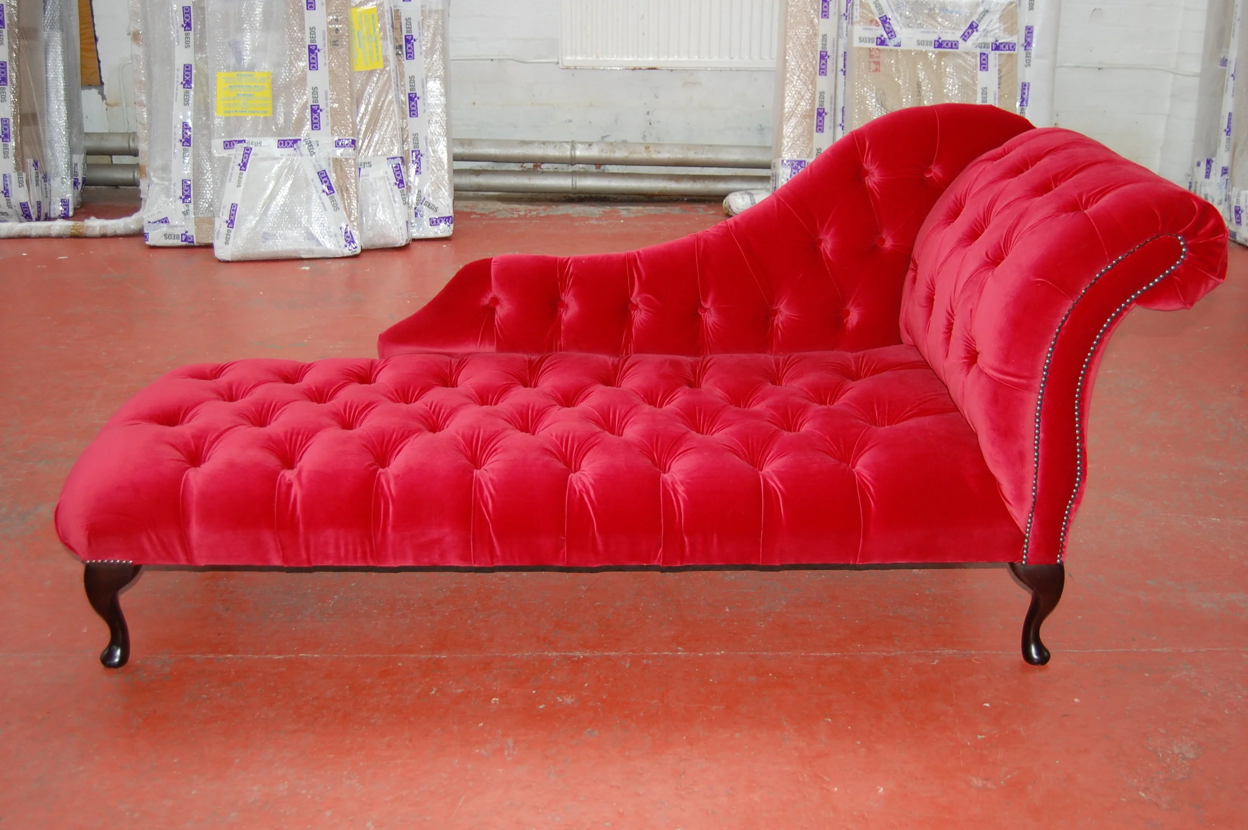 Duchess Chaise Long - Crimson Velvet.JPG