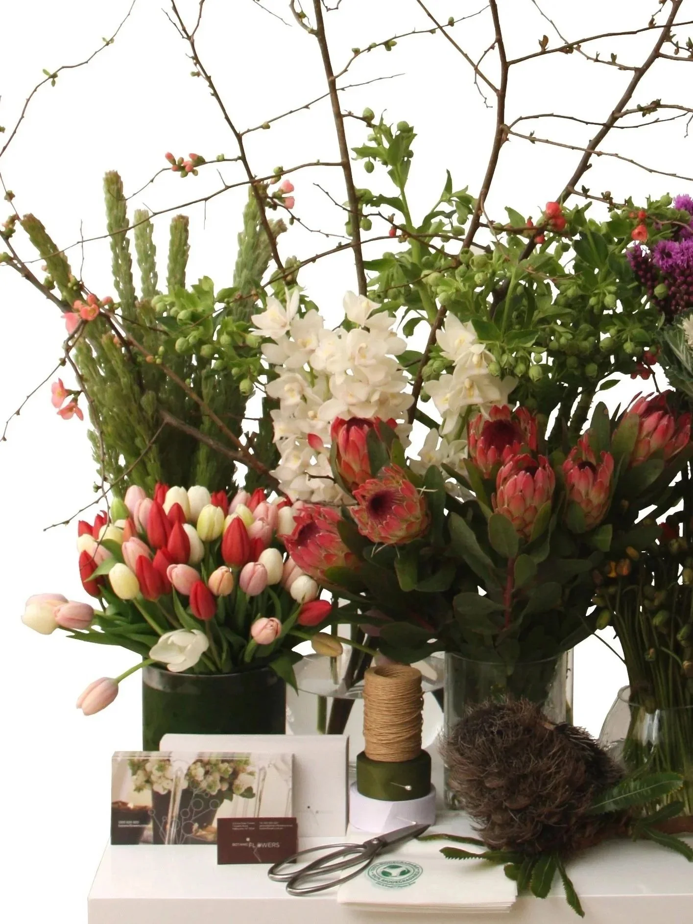 Flowers near me. Botanic Flowers Melbourne 1300 820 920. Bespoke flowers for everyday, flowers Melbourne, flowers CBD.