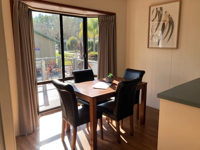 Cabin 2 - Dining Area