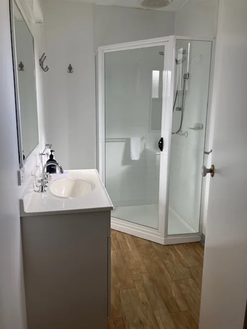 Cabin 18 - Bathroom