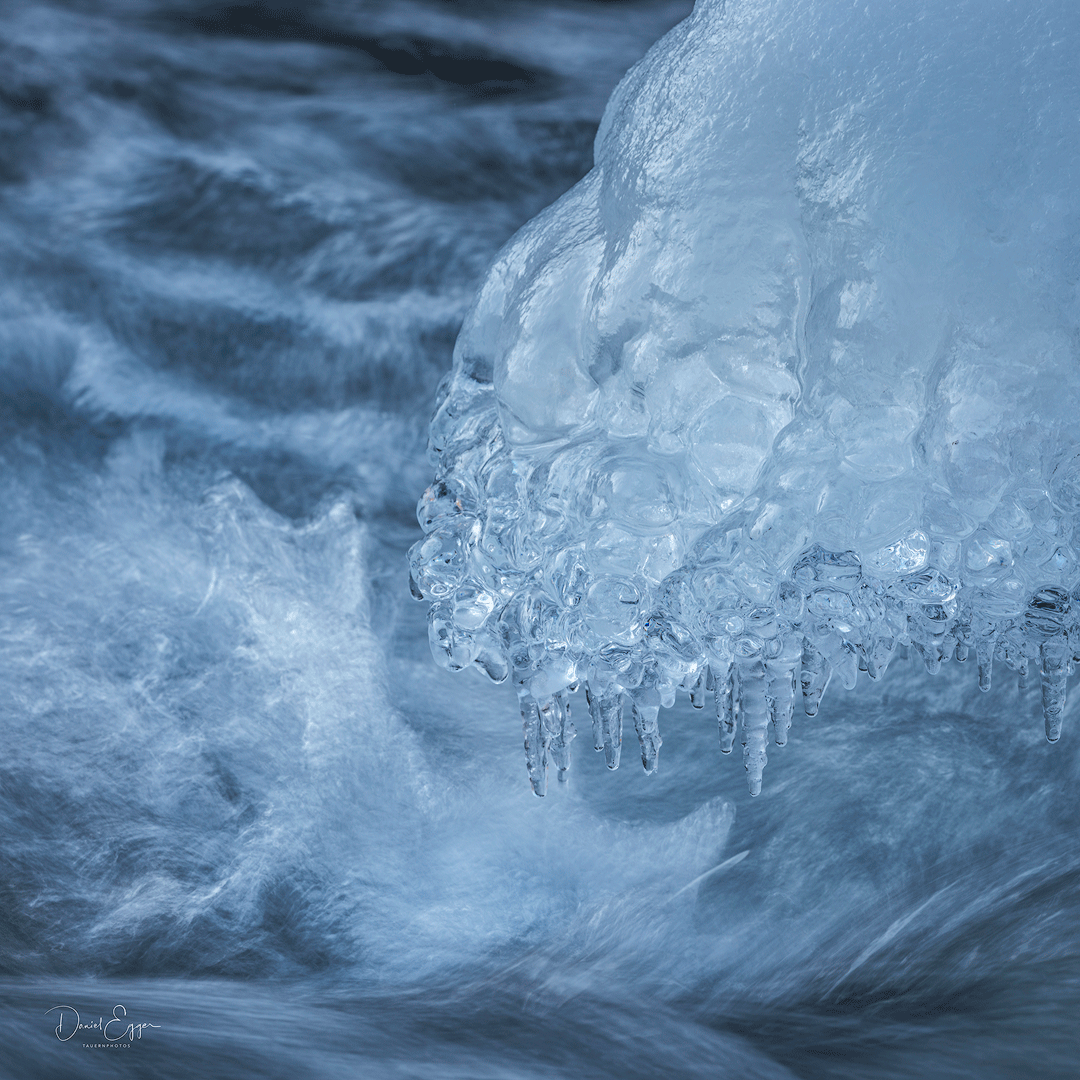 Letzes Eis am Fluss