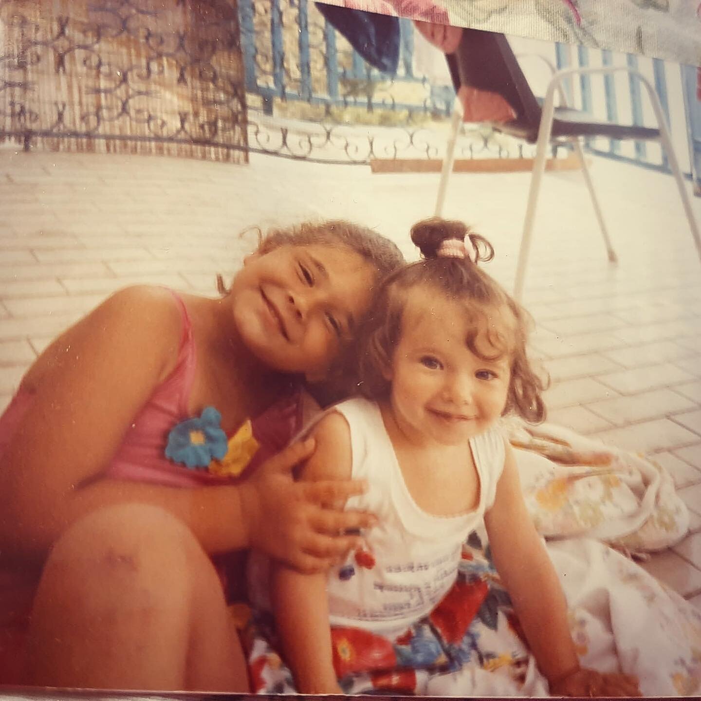 #internationalsiblingsday 👭
Questo post &egrave; dedicato a te sorema @sailor_bibi croce e delizia della mia esistenza. E ho detto tutto. 😝💞