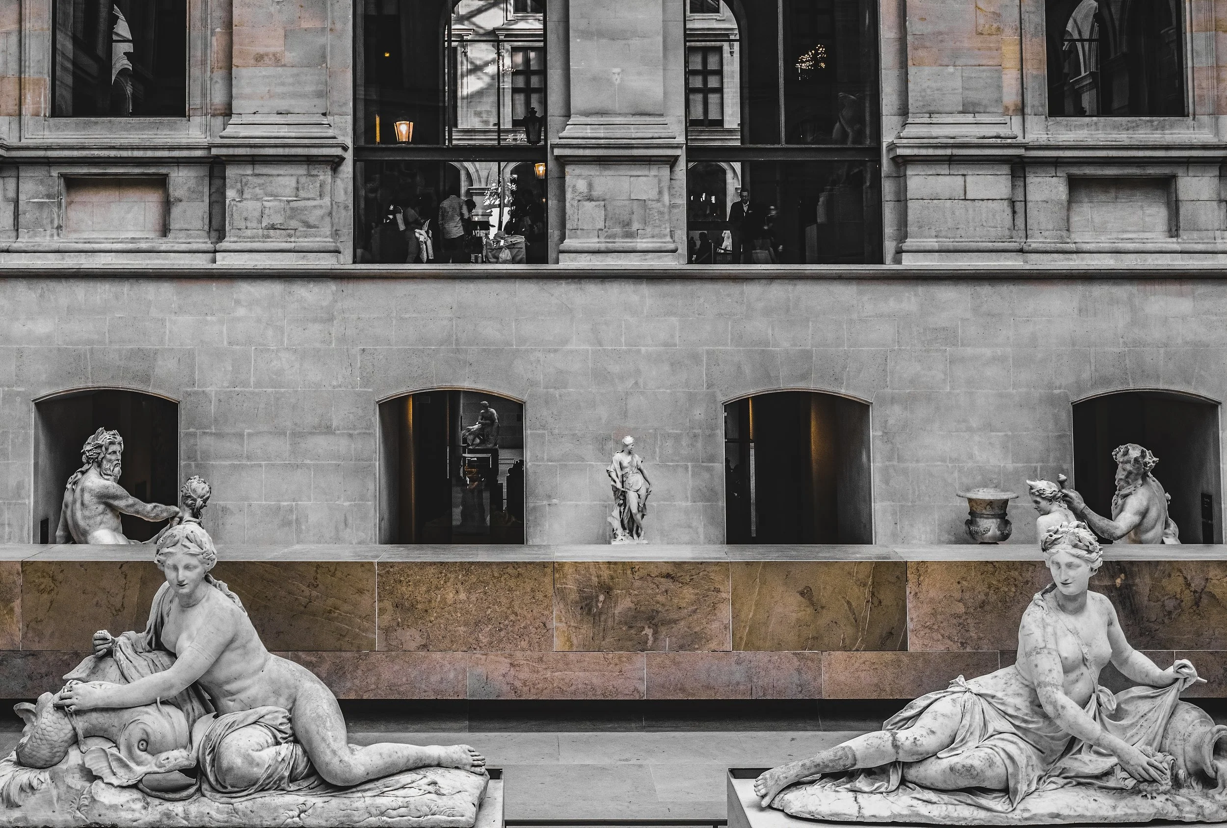 Louvre Sculptures &amp; Statues