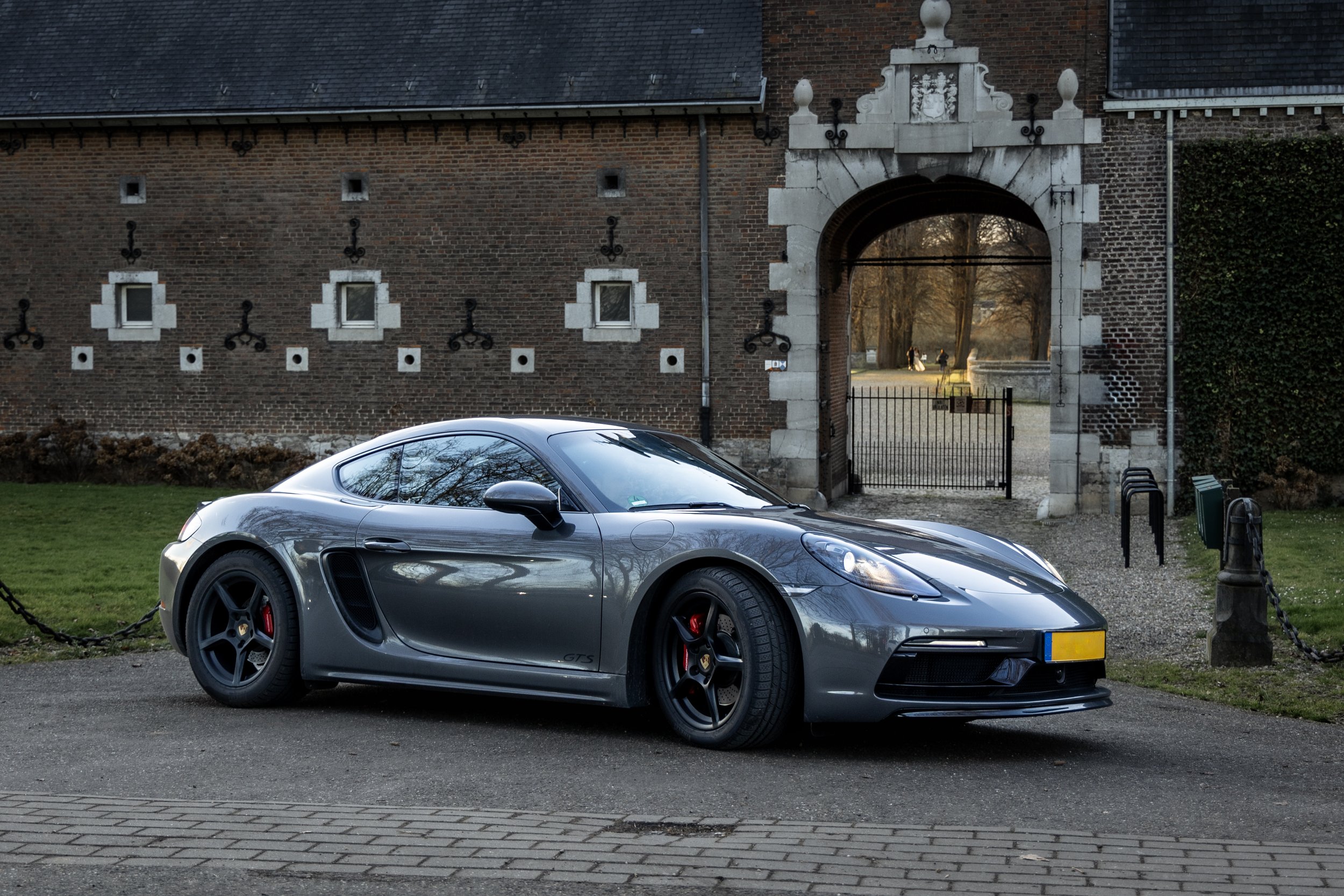 1porsche2025_02_23_3243.jpg