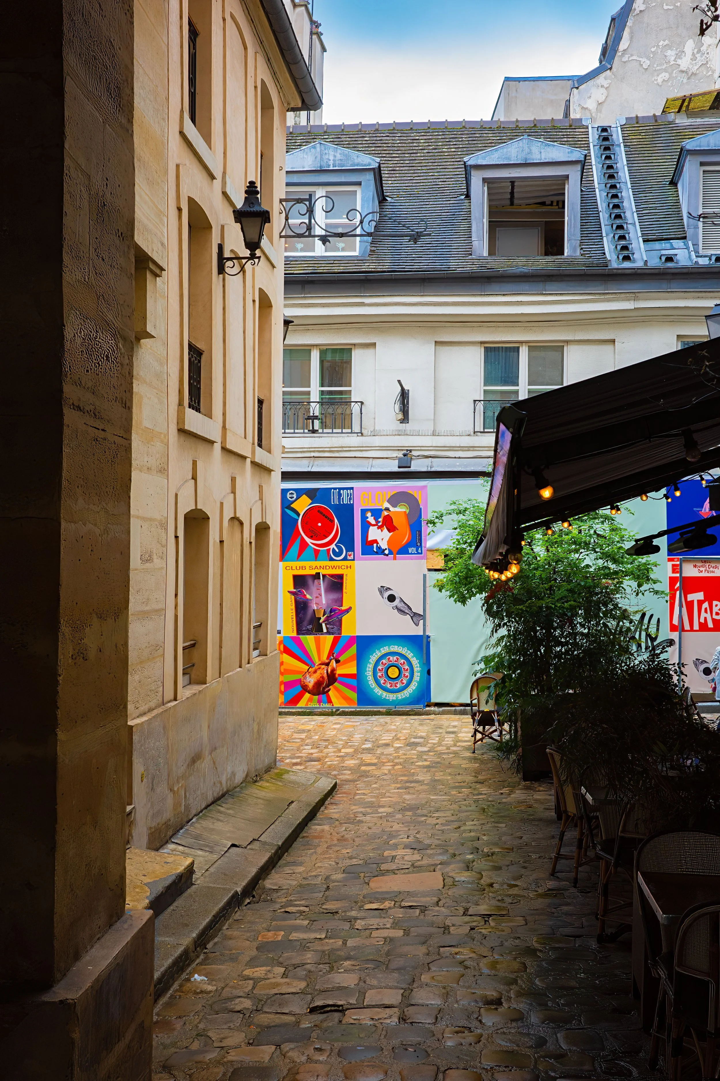 Paris_2023May10_1170-1 copy.jpg