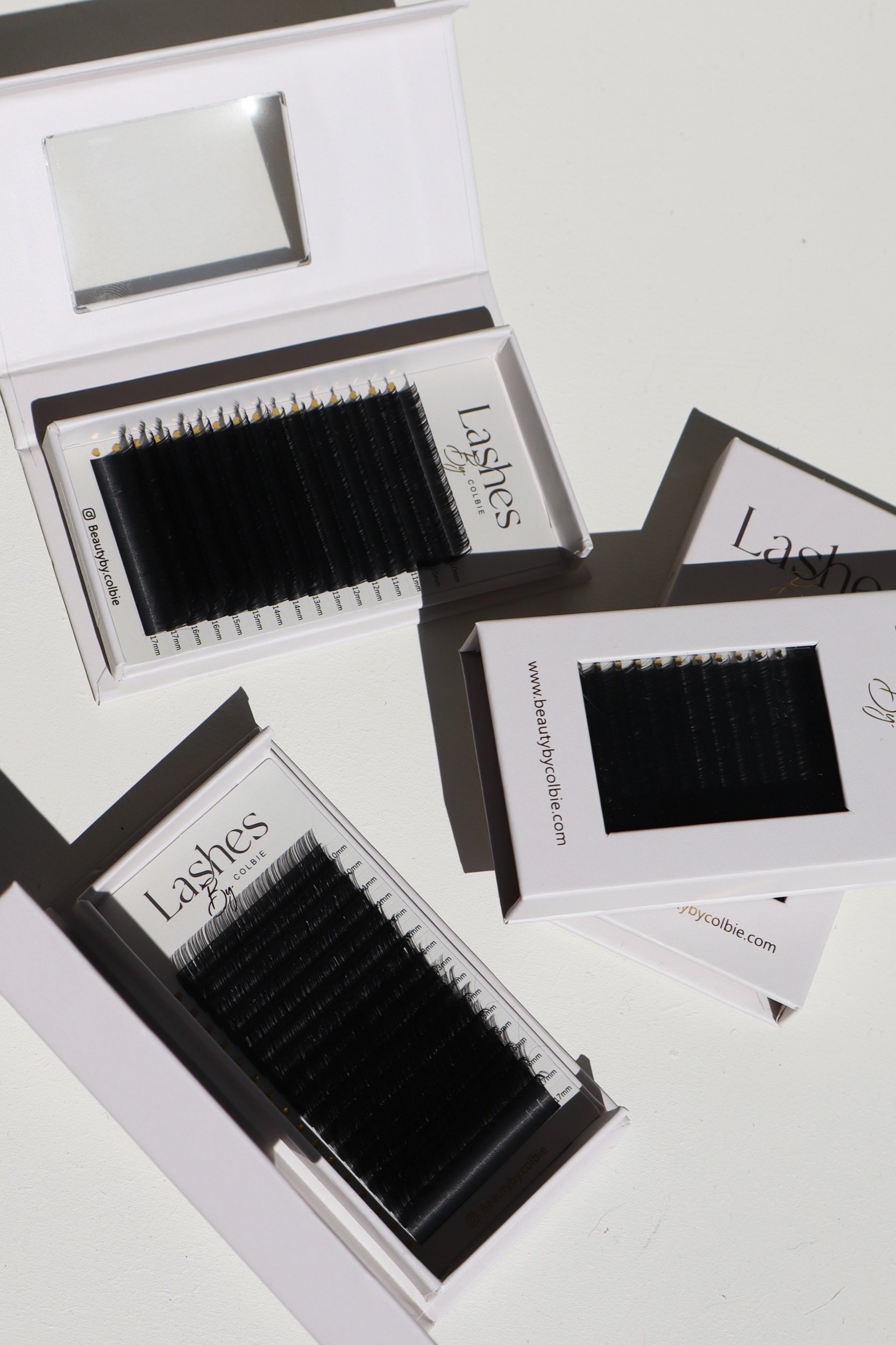 MATTE BLACK 0.05 LASH TRAY