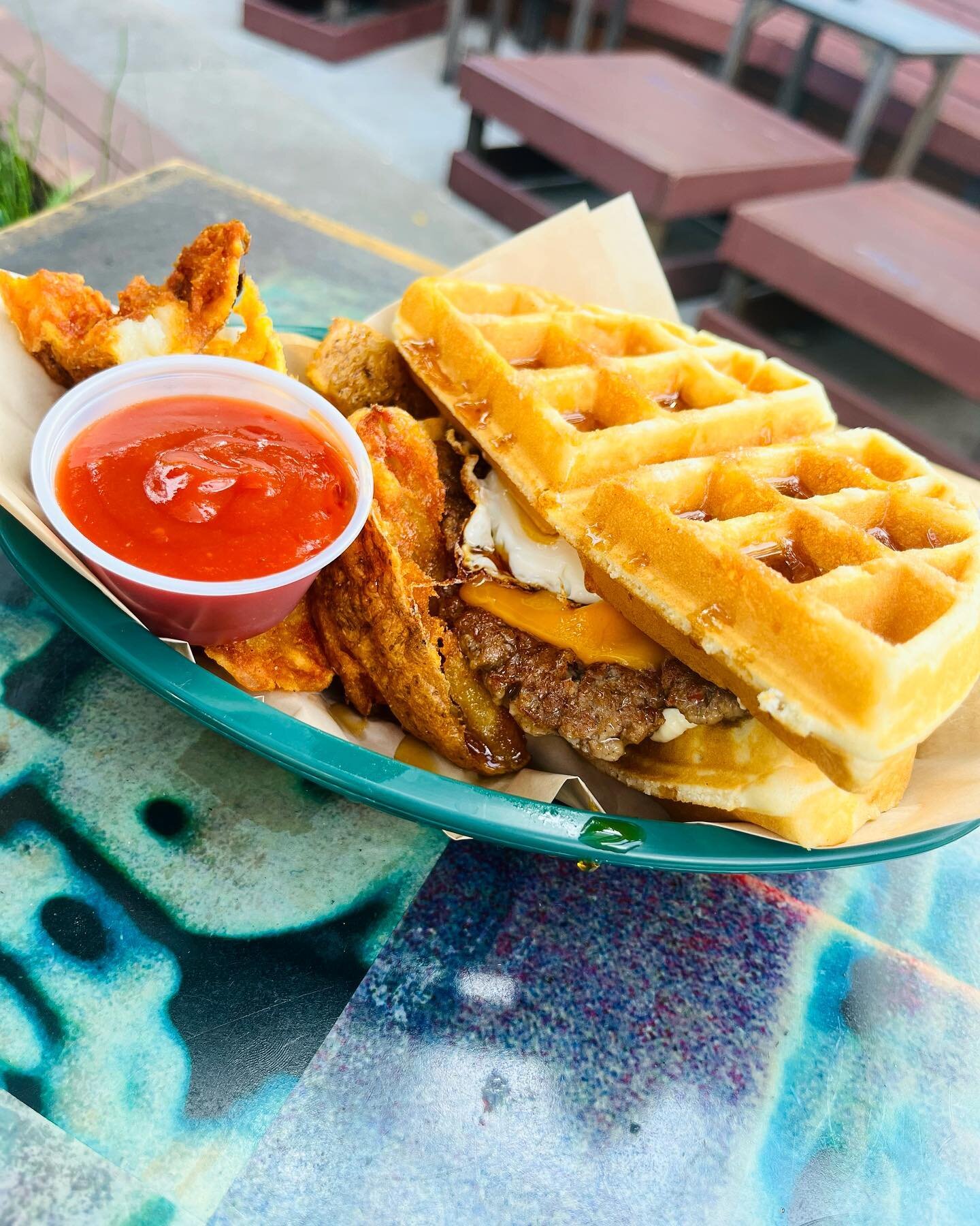 EGGO McStuffin&rsquo; for Sunday Brunch w/ Emily &amp; JC today:
breakfast sausage patty, Sunny egg, cheddar, mayo, Belgian waffle sandwich, smoked maple syrup. 
Or try some Lydia House classics like the Hot Mess and Tofu Thang.
Swipe for details. 11