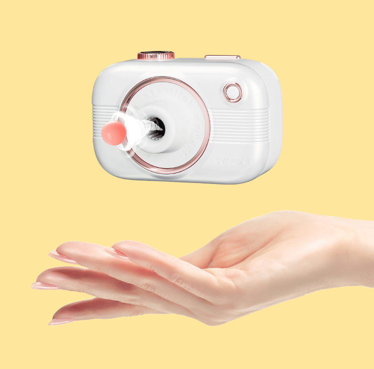 SVAKOM-Camera-Clit-Suction-_-G-Spot-Vibrator-with-Nipple-Clamps-App-Controlled-1_e50b573e-3fa2-435b-