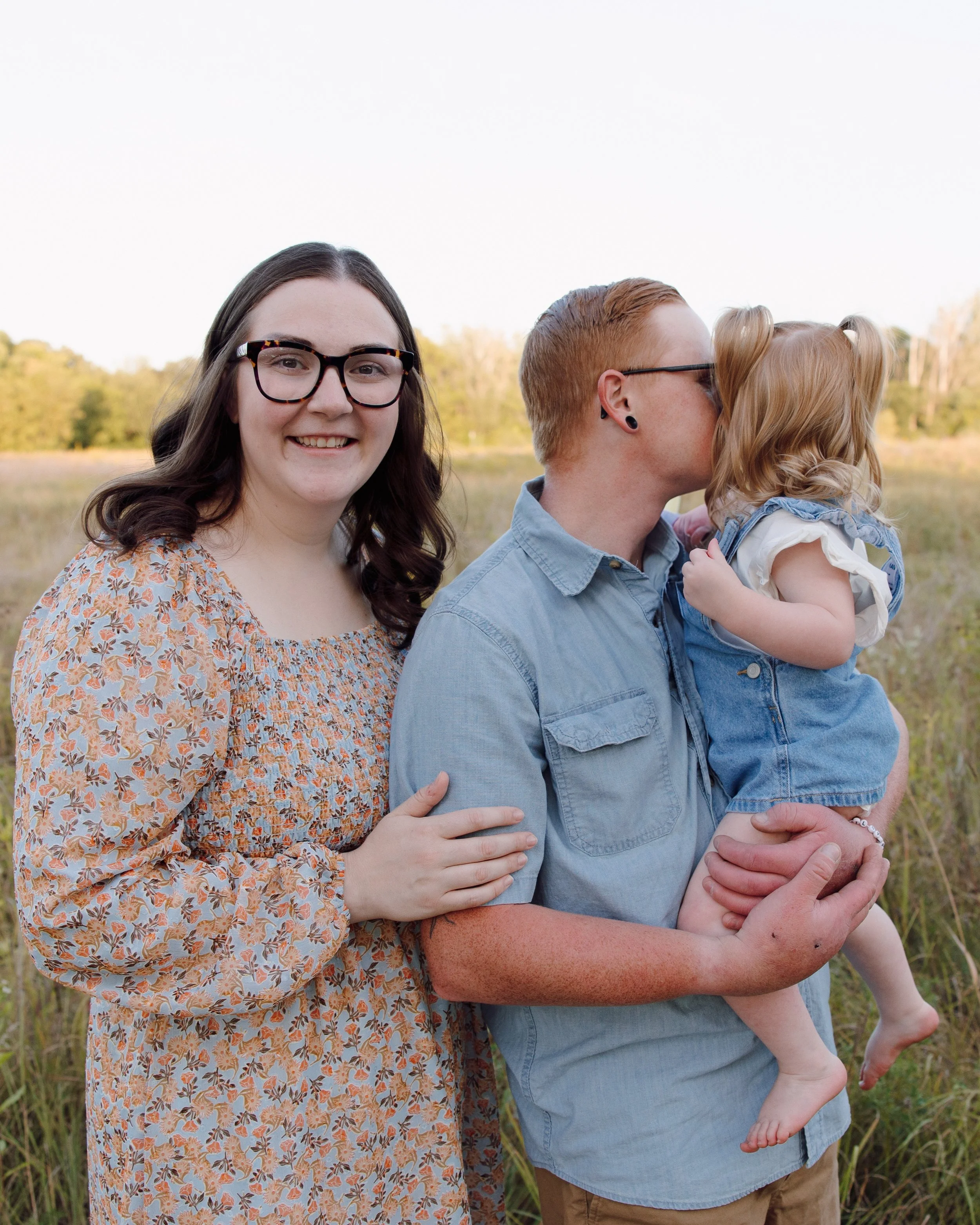 Burns Family:
A barefoot childhood >>