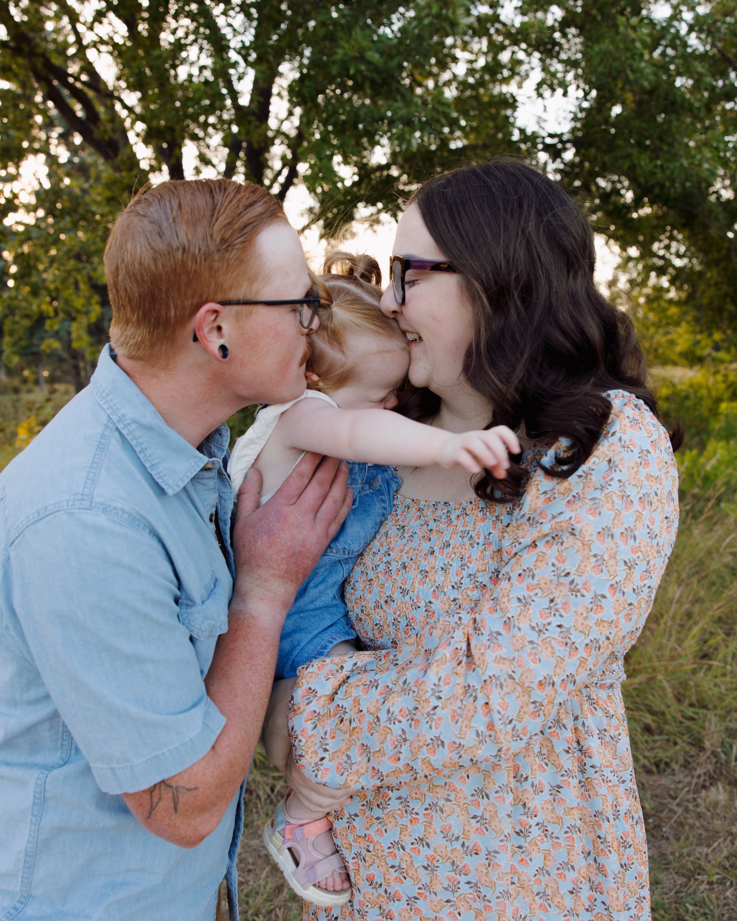 Burns Fam:
The happiest, sweetest family on a perfect fall evening ✨