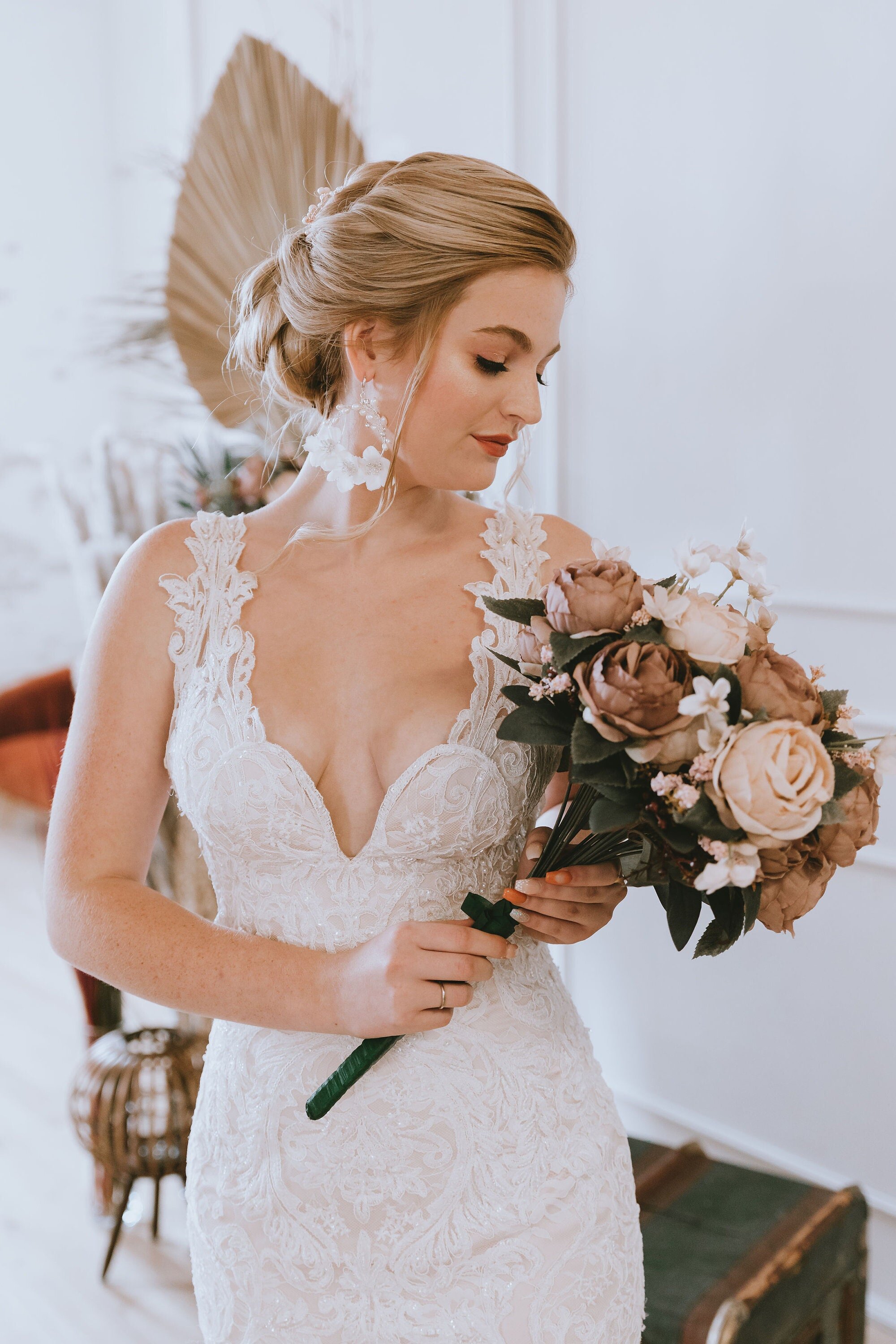 ELLIOT Pearl Hoop Bridal Earrings – Blair Nadeau Bridal Adornments