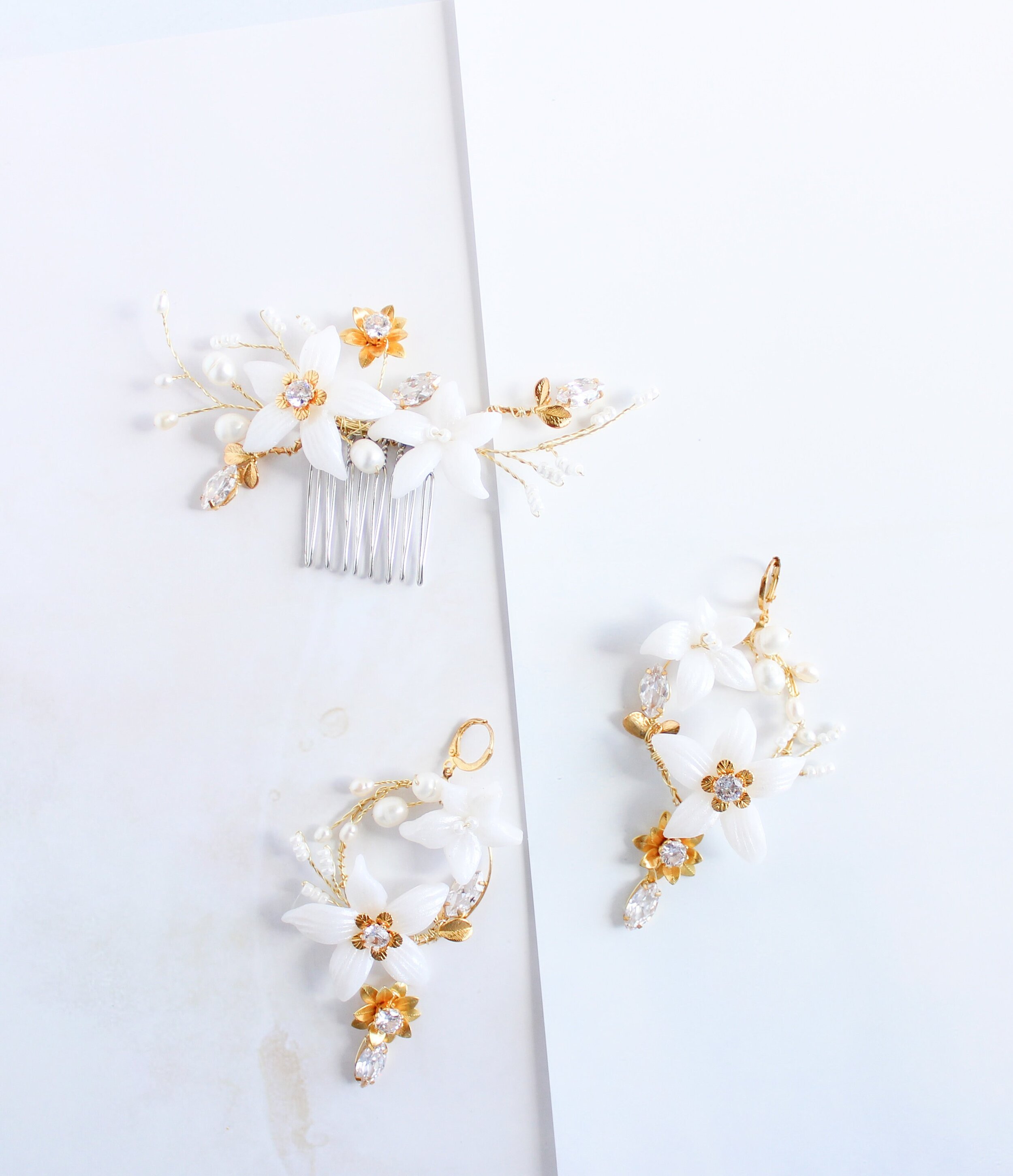 Floral bridal comb, Wedding hair accessory, Floral wedding hair comb, Bridal side hair comb, Floral bridal hair accessory